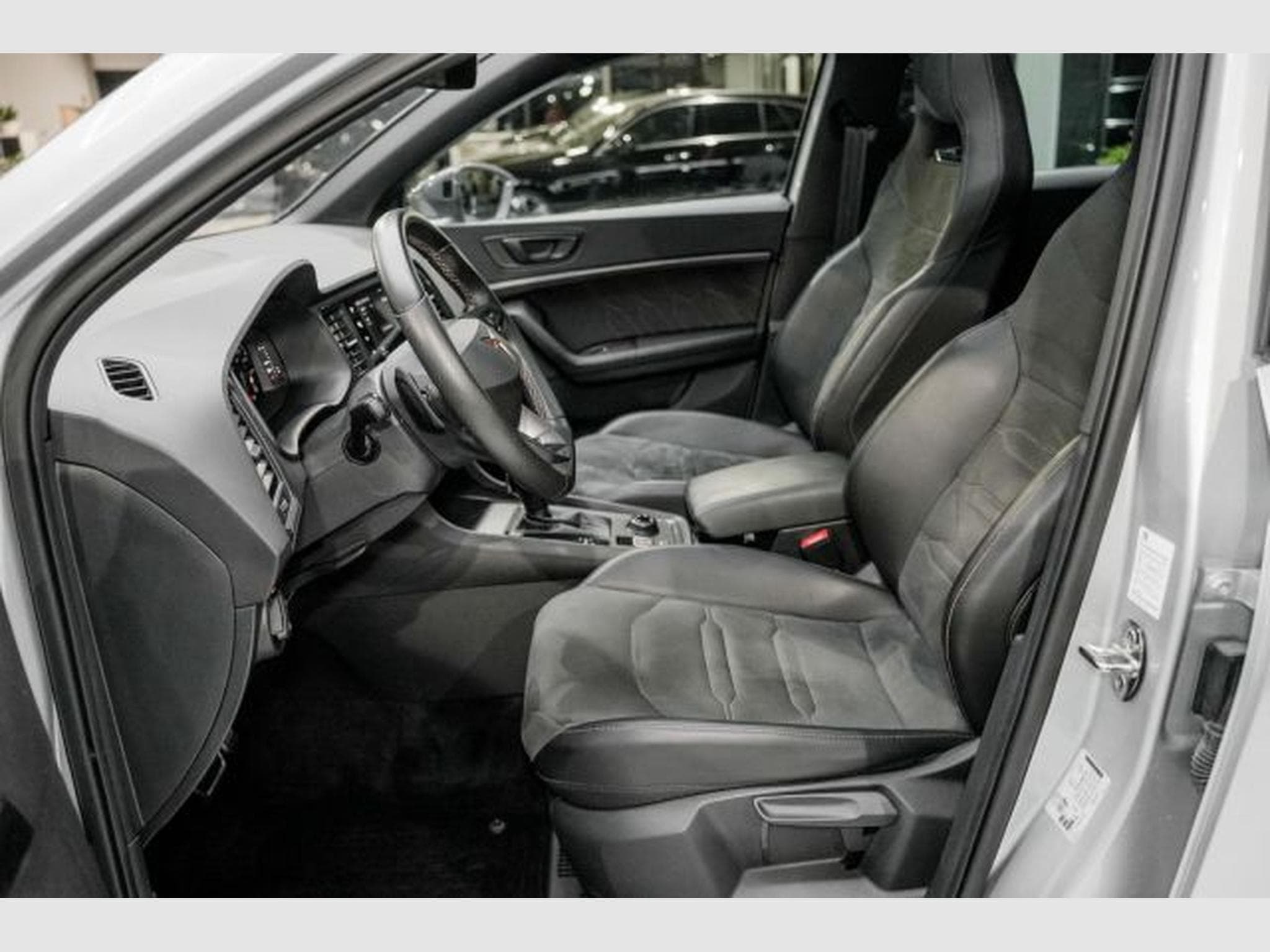 Cupra Ateca Ateca VZ 2.0 TSI 4D Akrapovic AHK Beats PANO ABT (2020) - Photo 13
