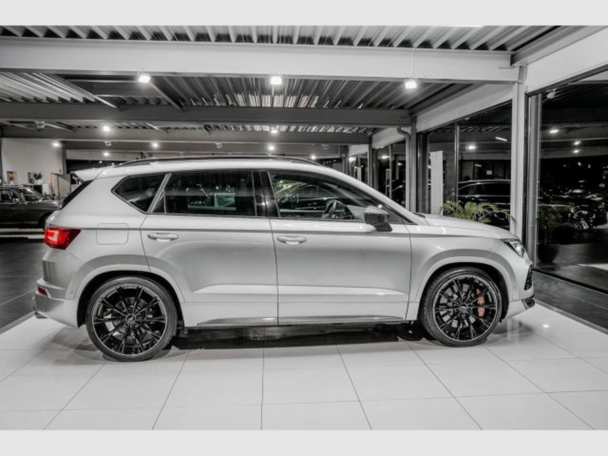 Cupra Ateca Ateca VZ 2.0 TSI 4D Akrapovic AHK Beats PANO ABT (2020) - Photo 5