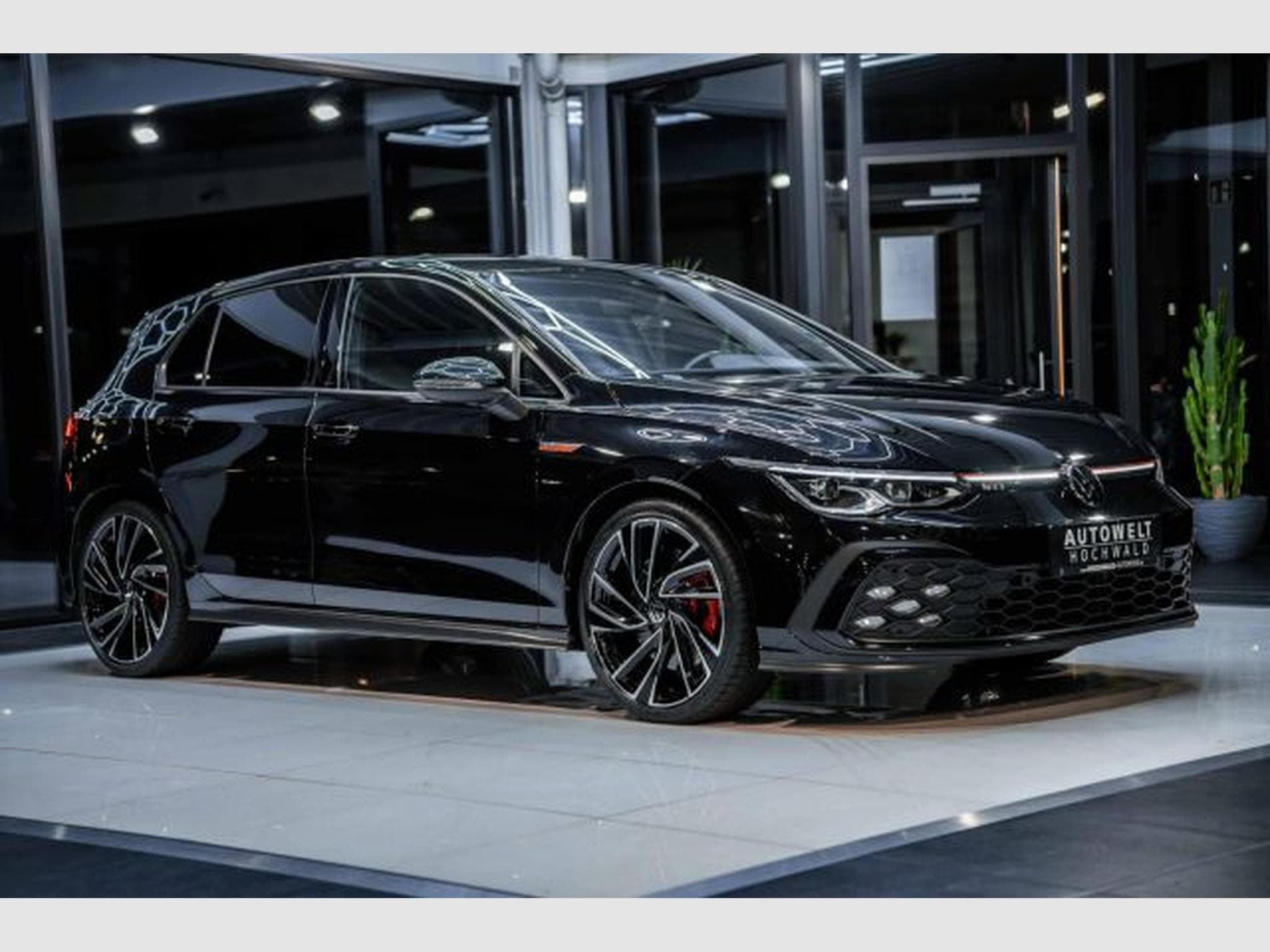VW Golf Golf 8 GTI 2.0 TSI DSG NAVI LED RFK ACC 19 Zoll (2022) - Foto 6