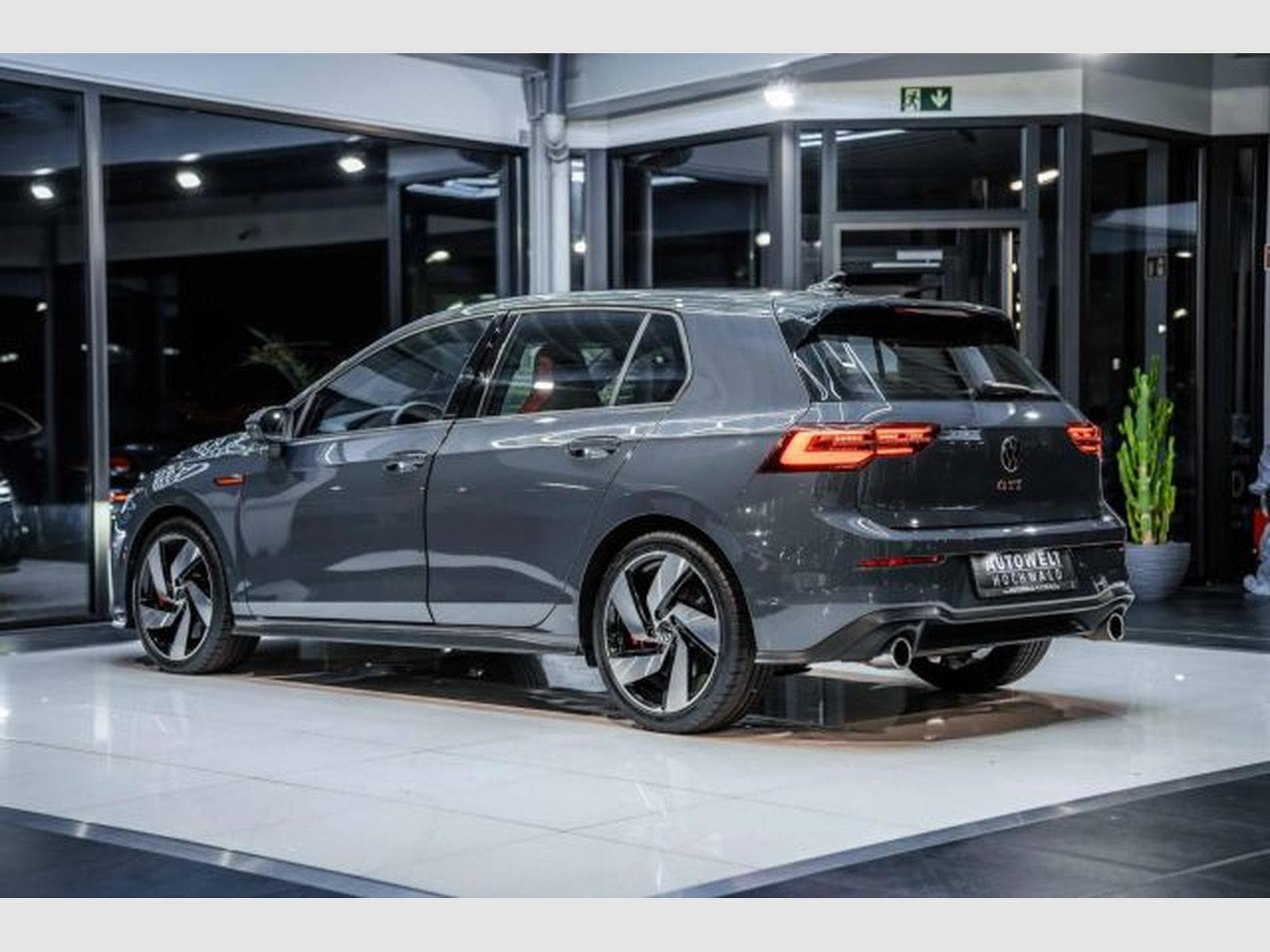 VW Golf Golf 8 GTI 2.0 TSI DSG IQ-Drive IQ-LED ACC Side (2023) - Foto 13