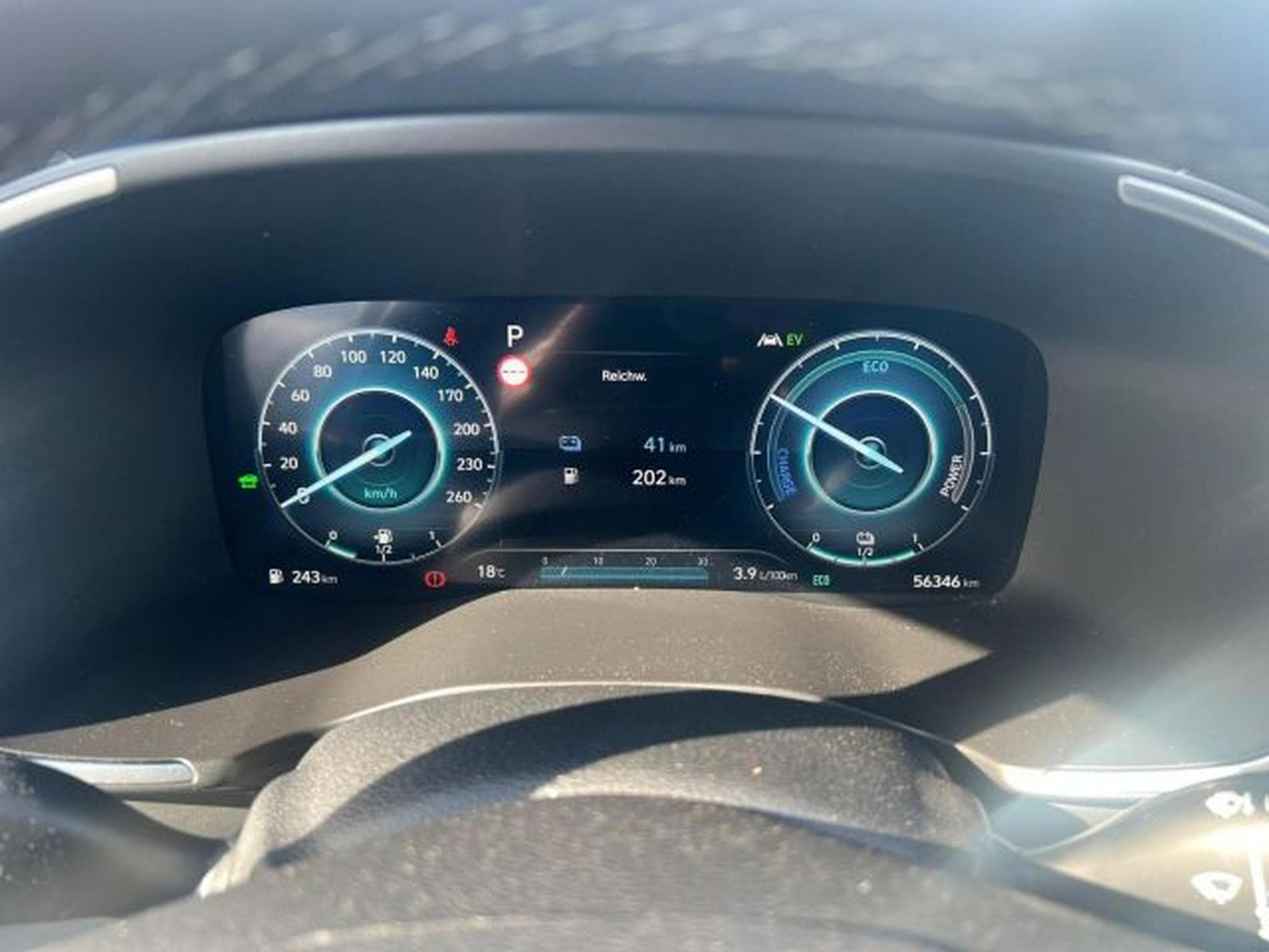 Hyundai SANTA FE Santa Fe Prime Plug-In Hybrid KLIMA,NAVI,PDC, (2021) - Photo 10