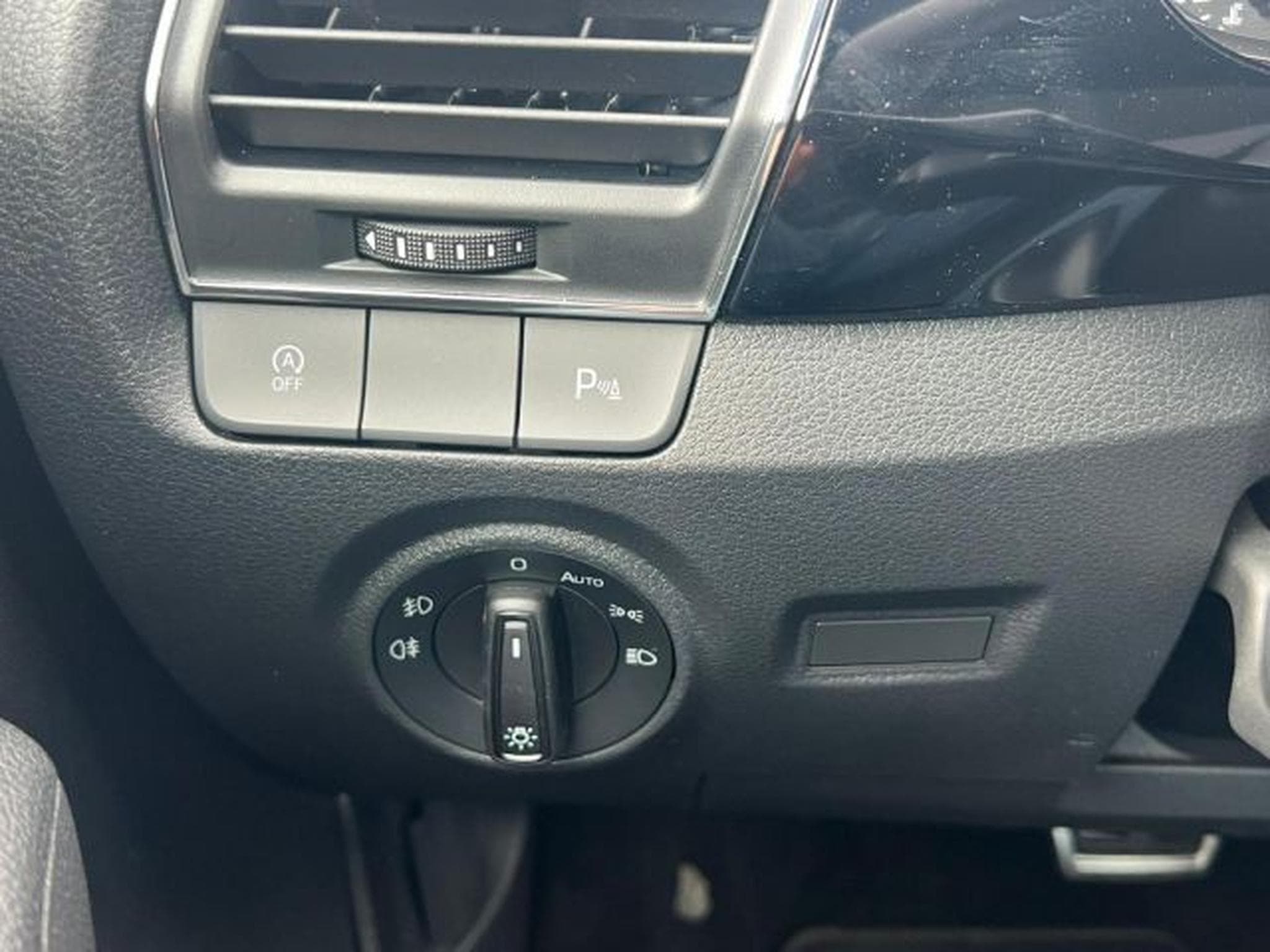 Skoda Fabia Fabia Combi Monte Carlo KLIMA,NAVI,SHZ,AUTOMATIK (2018) - Photo 6
