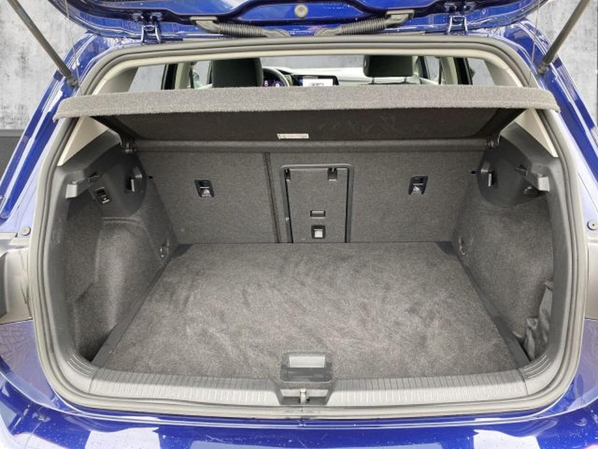 VW Golf Golf 8 TSI United NAVI LED AHK ACC Spur. ACTIVE (2020) - Foto 10