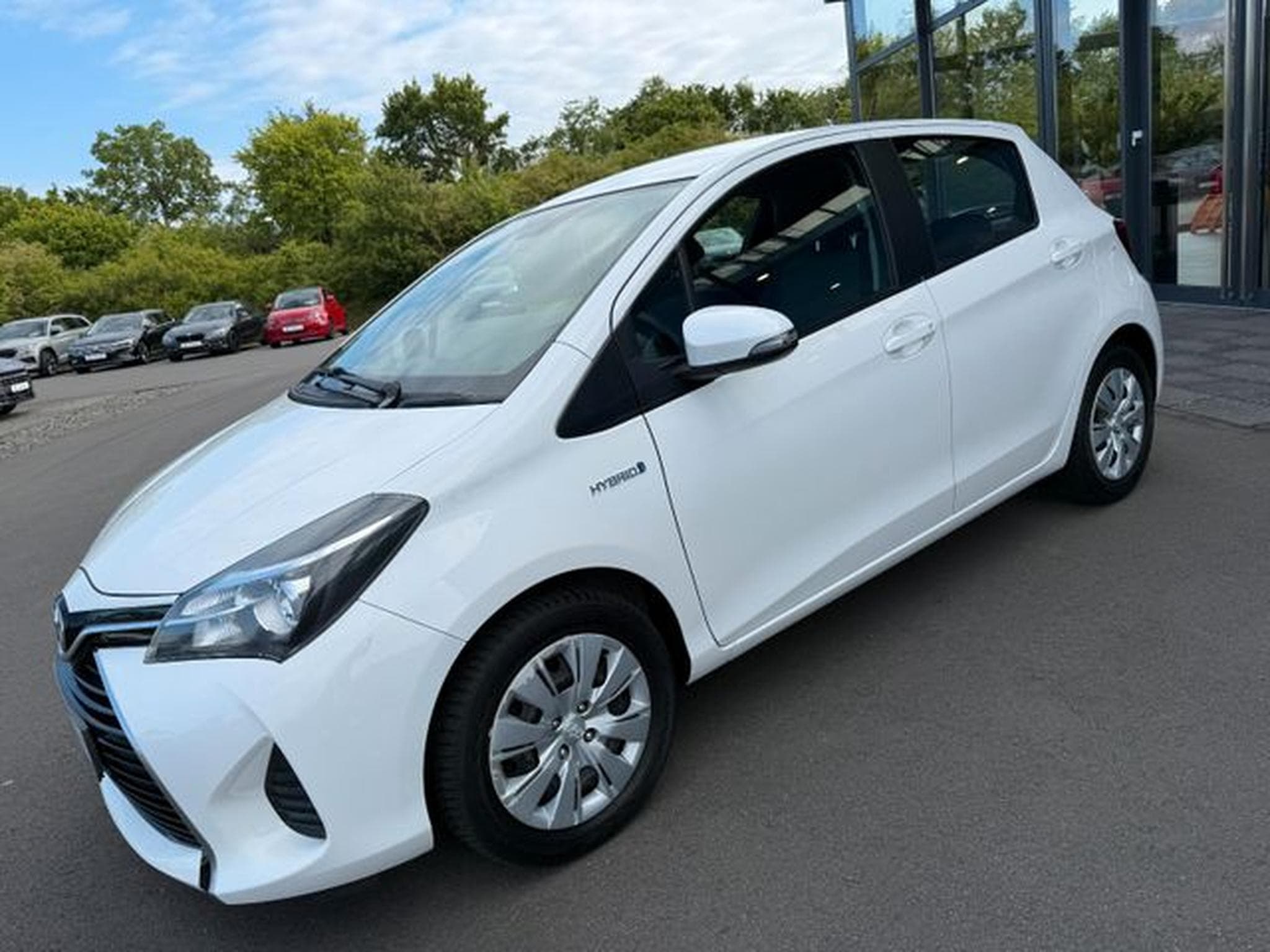 Toyota Yaris Yaris Hybrid 5-türig Klimaautomatik ZV (2015) - Photo 1