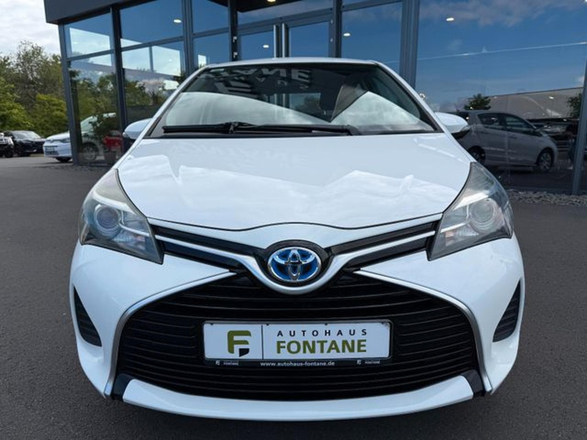 Toyota Yaris Yaris Hybrid 5-türig Klimaautomatik ZV (2015) - Photo 2