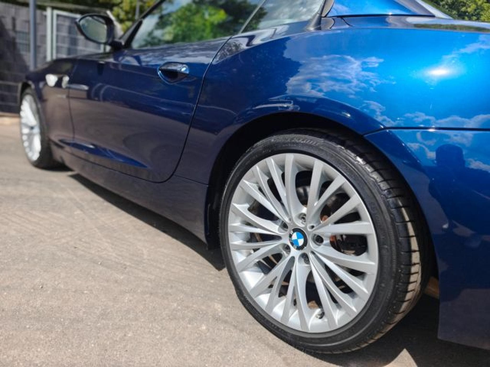 BMW Z4 Z4 ROADSTER 20i*AUT.FACELIFT*2. HD*NAVI*SHZ*TOP* (2011) - Foto 10