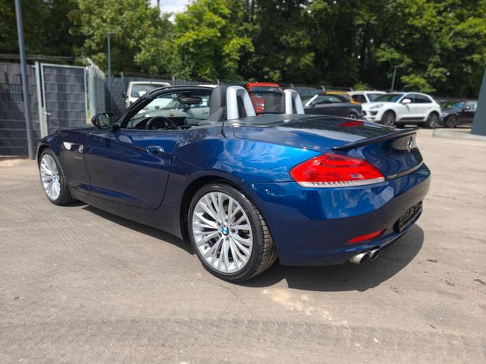 BMW Z4 Z4 ROADSTER 20i*AUT.FACELIFT*2. HD*NAVI*SHZ*TOP* (2011) - Foto 15