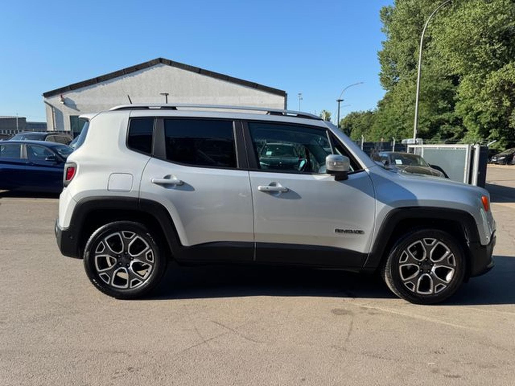 Jeep Renegade RENEGADE 1.4 TURBO LIMITED*LEDER*NAVI*1.HAND* (2017) - Photo 13