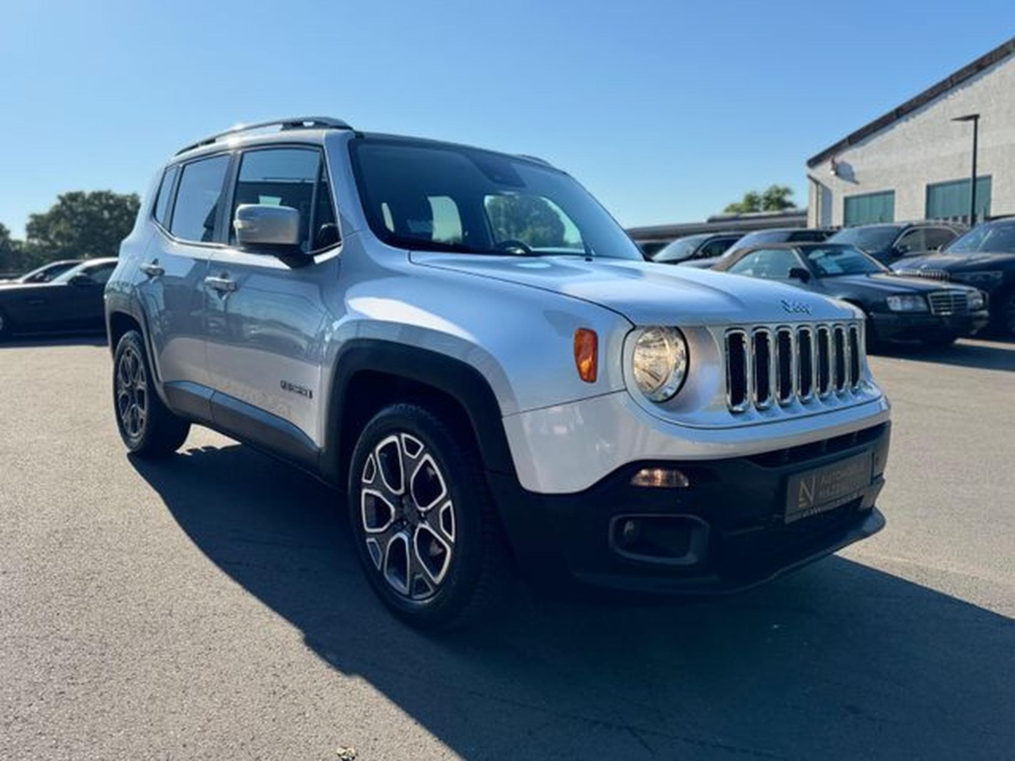 Jeep Renegade RENEGADE 1.4 TURBO LIMITED*LEDER*NAVI*1.HAND* (2017) - Photo 4