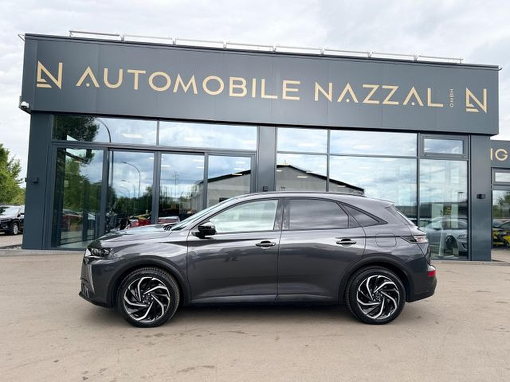 DS Automobiles DS7 DS7 E-TENSE 4X4 ETOILE*PLUG IN*PANO*LED*360 VIEW (2025) - Photo 11