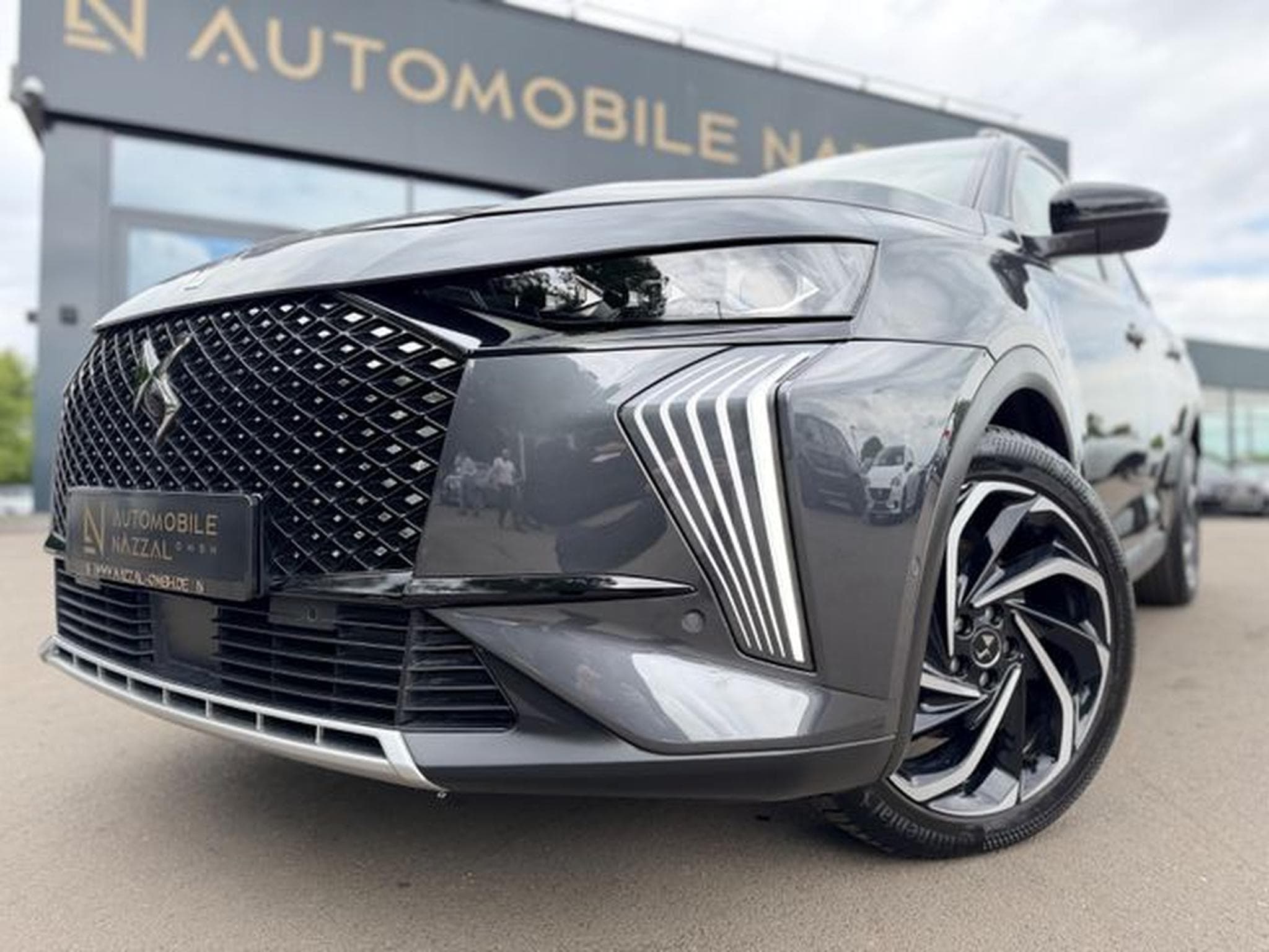DS Automobiles DS7 DS7 E-TENSE 4X4 ETOILE*PLUG IN*PANO*LED*360 VIEW (2025) - Photo 12
