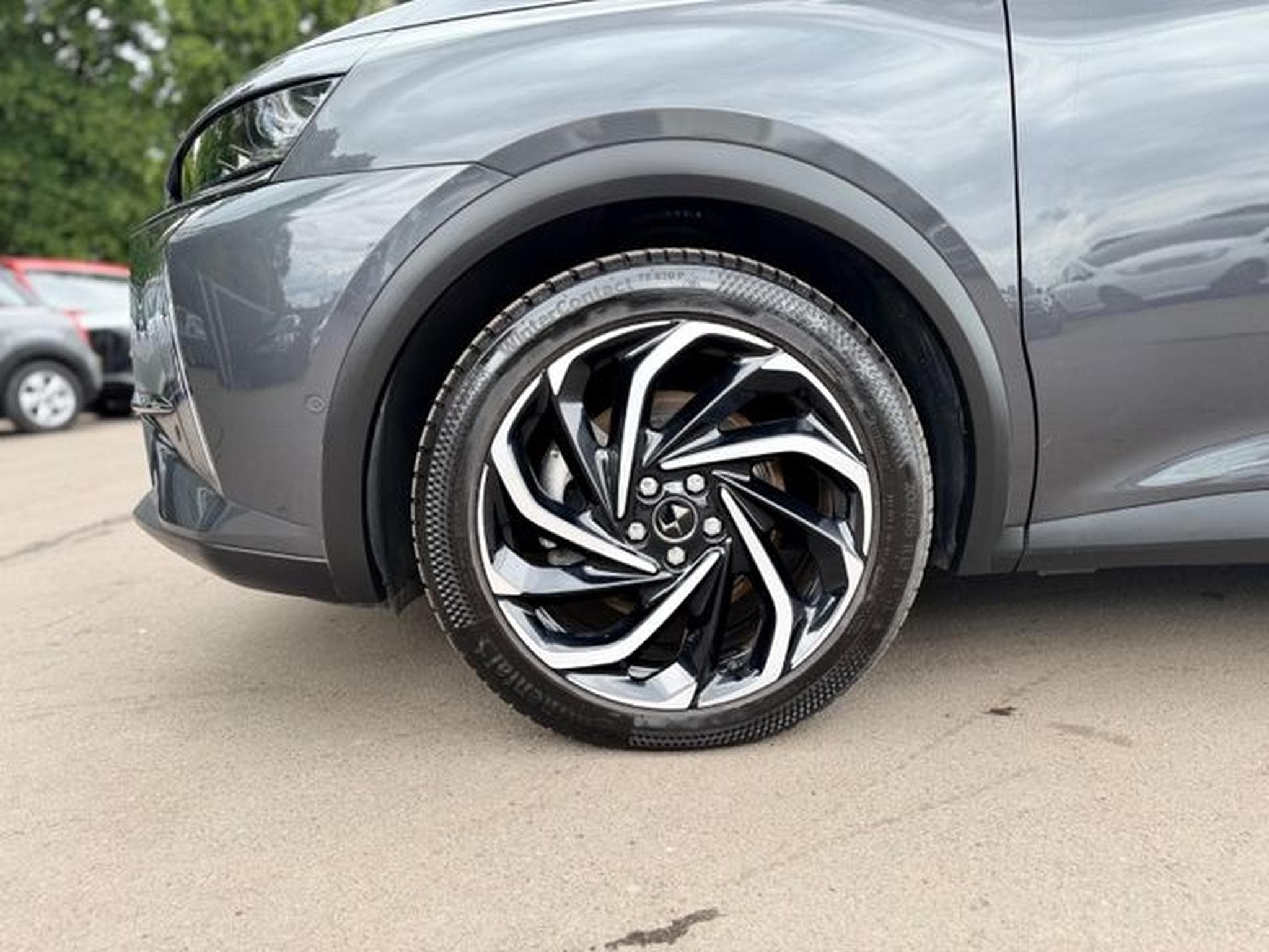 DS Automobiles DS7 DS7 E-TENSE 4X4 ETOILE*PLUG IN*PANO*LED*360 VIEW (2025) - Photo 13