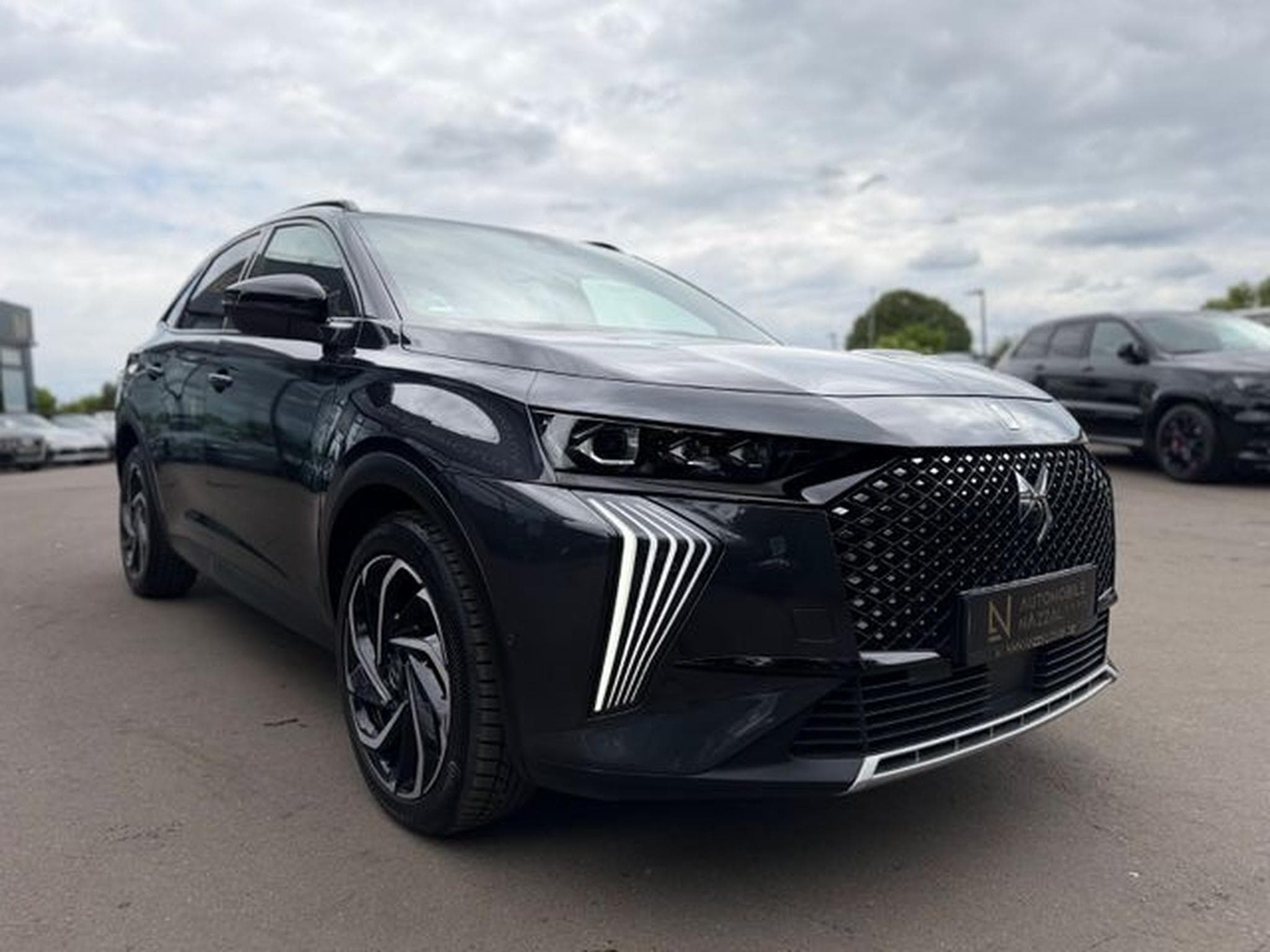 DS Automobiles DS7 DS7 E-TENSE 4X4 ETOILE*PLUG IN*PANO*LED*360 VIEW (2025) - Photo 5