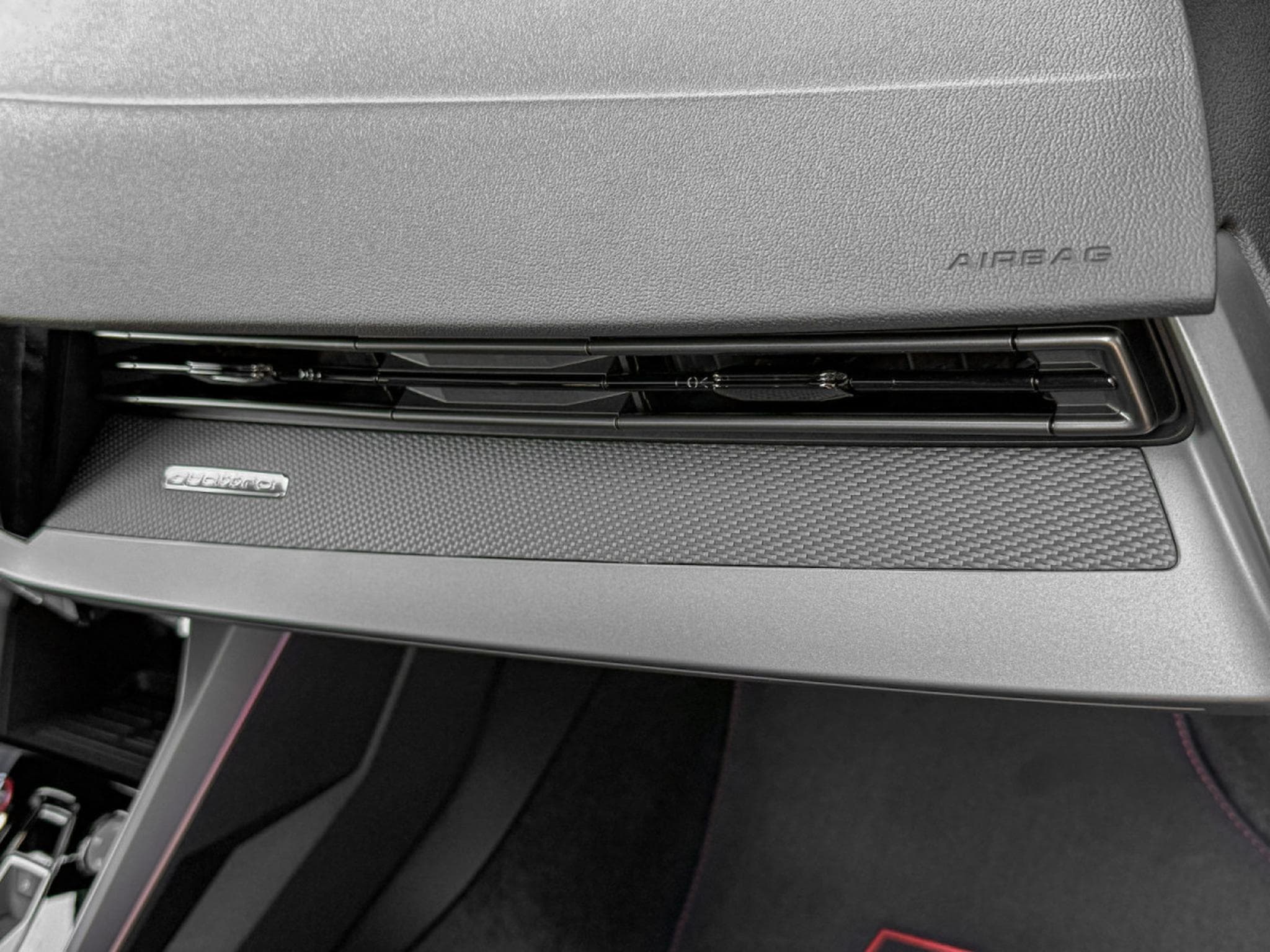 Audi RS3 Sportback 2.5 TFSI quattro/Pano/19/360°/SONOS/SCHALE S/MATRI (2026) - Photo 8