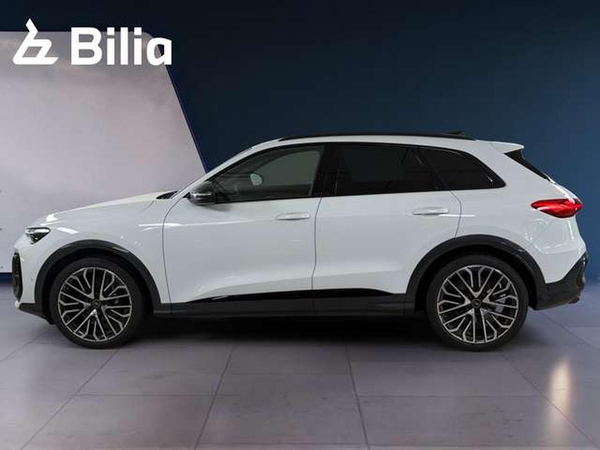 Audi SQ5 Head-Up LED Parkassistent AHK el. Sitze (2025) - Foto 12