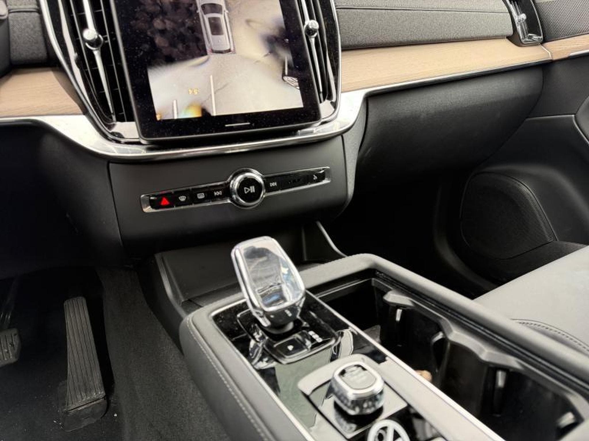 Volvo XC90 T8 Plus Dark / Hybride (2025) - Foto 11