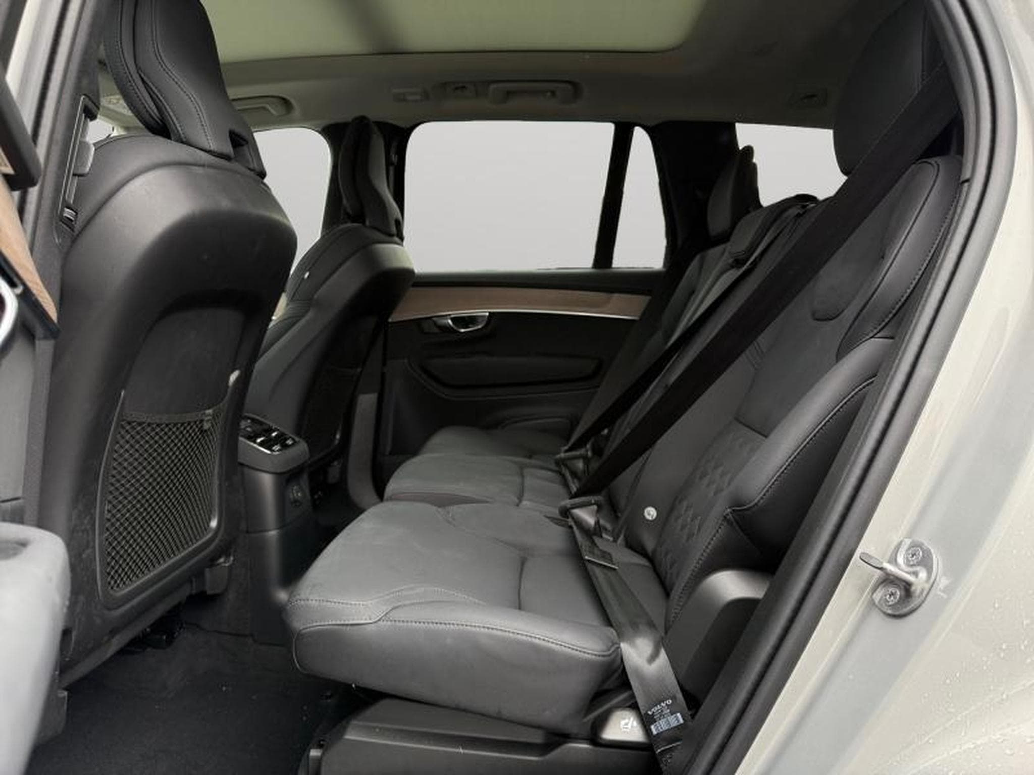 Volvo XC90 T8 Plus Dark / Hybride (2025) - Foto 13
