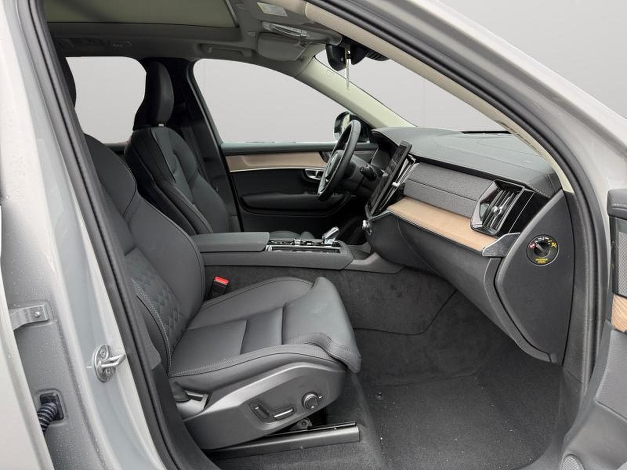 Volvo XC90 T8 Plus Dark / Hybride (2025) - Foto 15