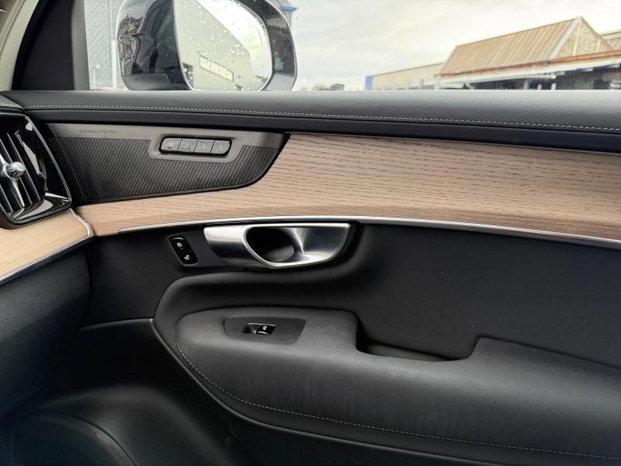 Volvo XC90 T8 Plus Dark / Hybride (2025) - Foto 21