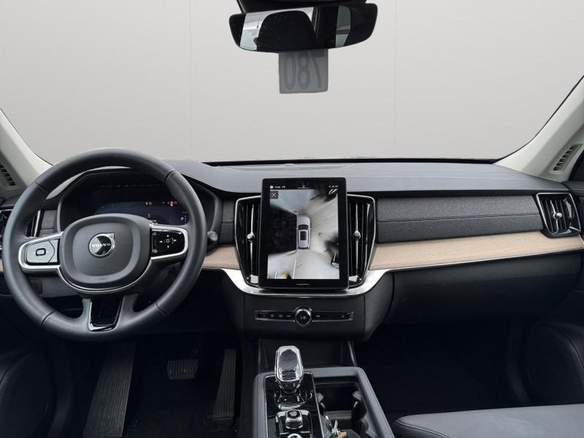 Volvo XC90 T8 Plus Dark / Hybride (2025) - Foto 3