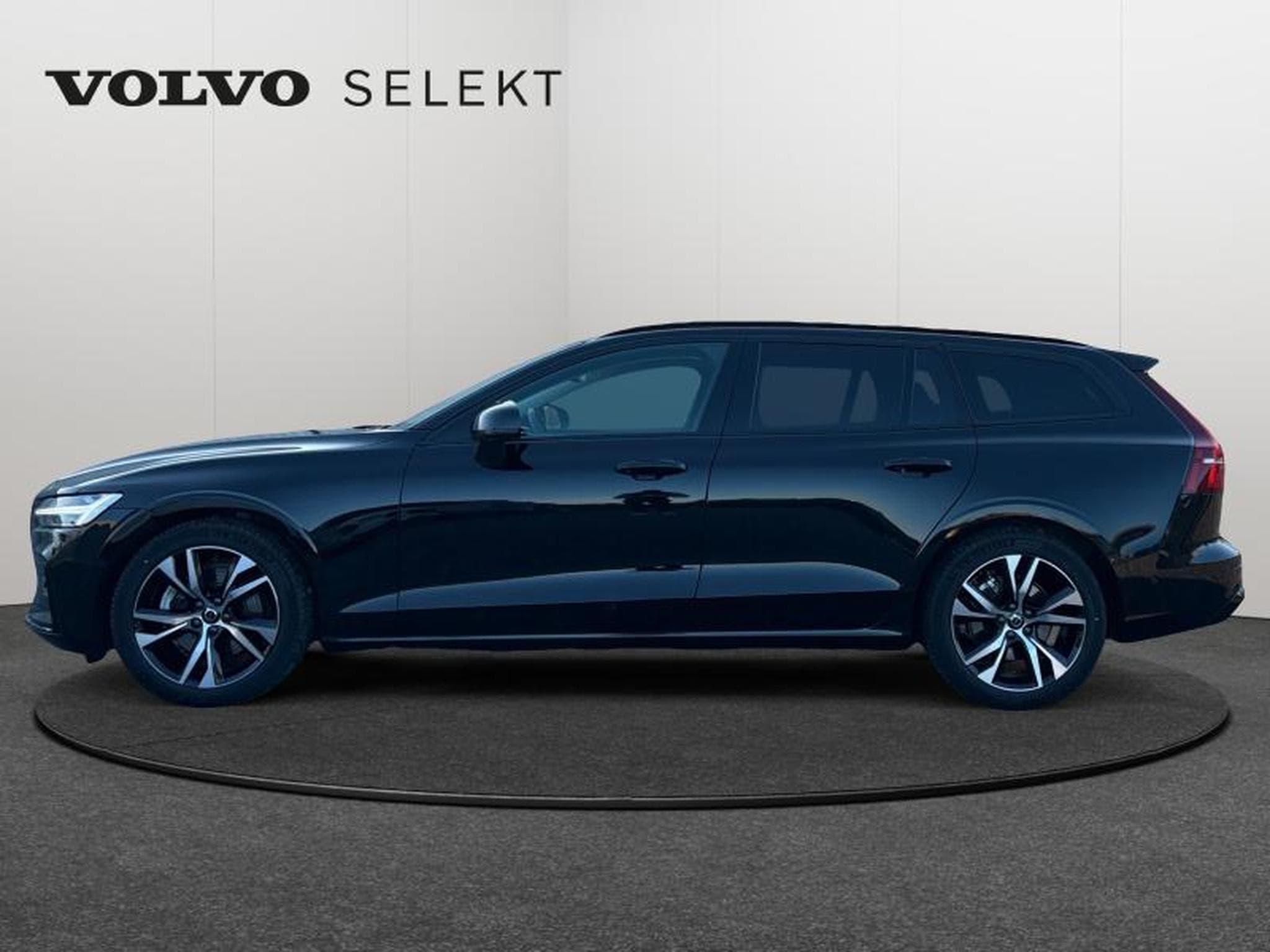 Volvo V60 b4 Plus Dark / Essence (2025) - Foto 4