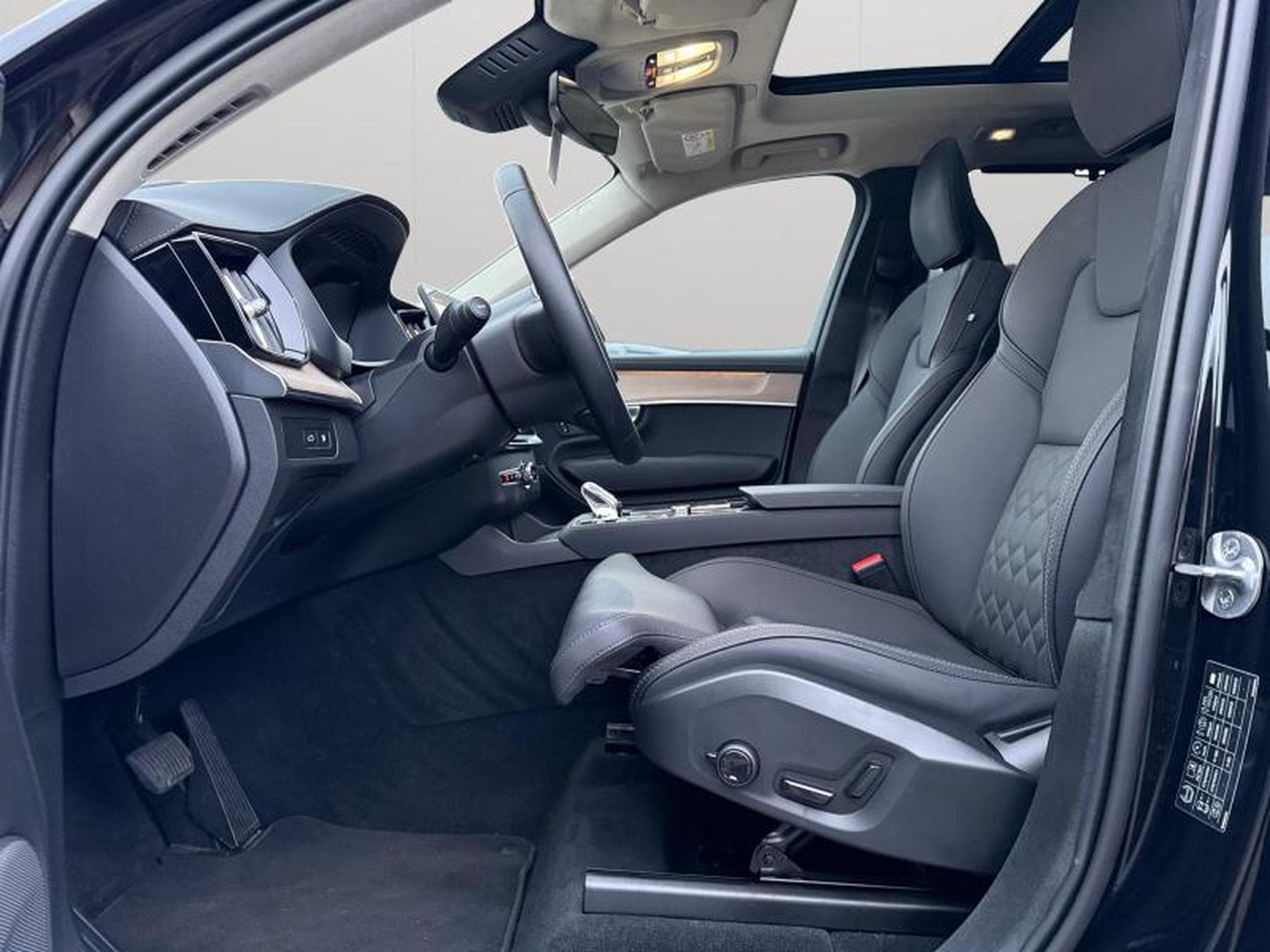 Volvo XC90 T8 Ultra Dark / Hybride (2025) - Foto 10
