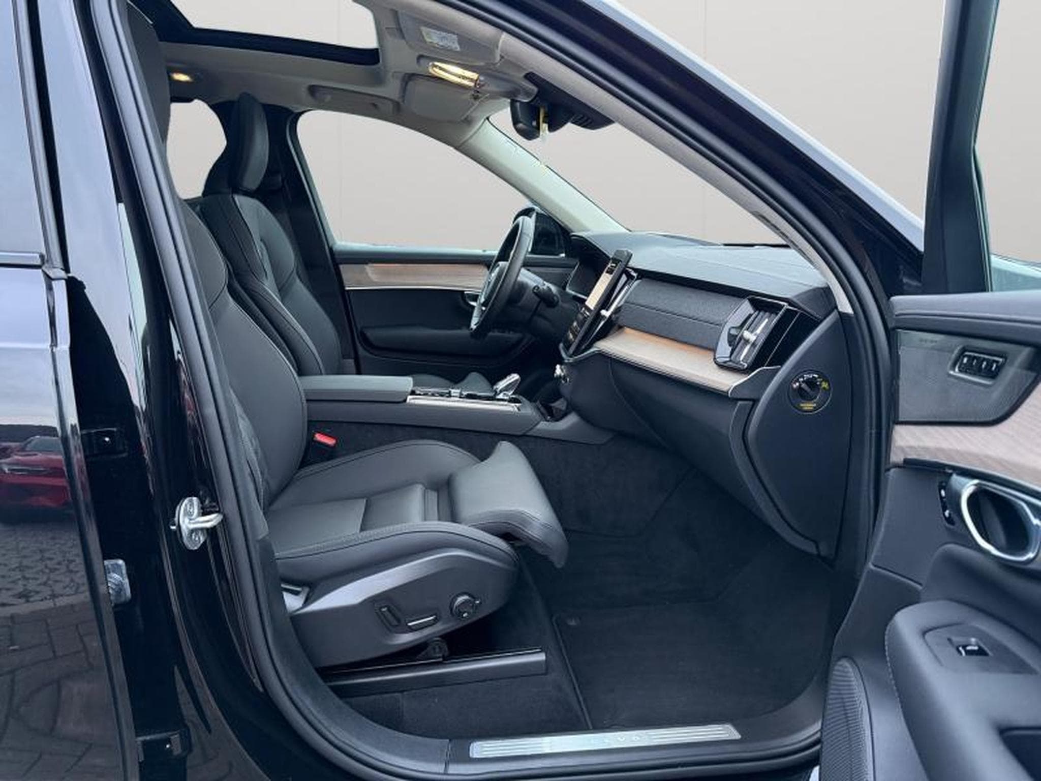 Volvo XC90 T8 Ultra Dark / Hybride (2025) - Foto 15