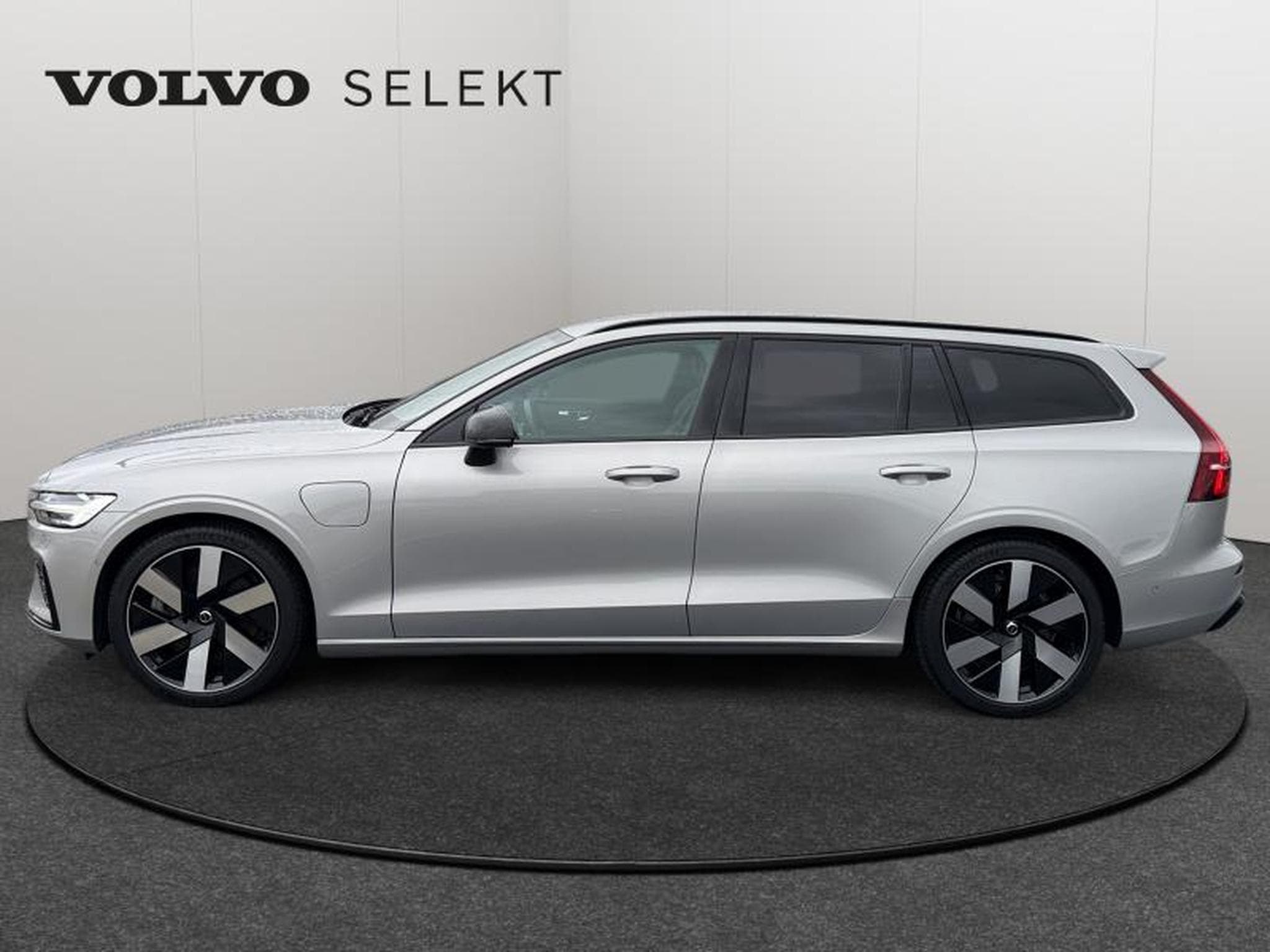 Volvo V60 T6 Plus Dark / Hybride (2024) - Foto 4