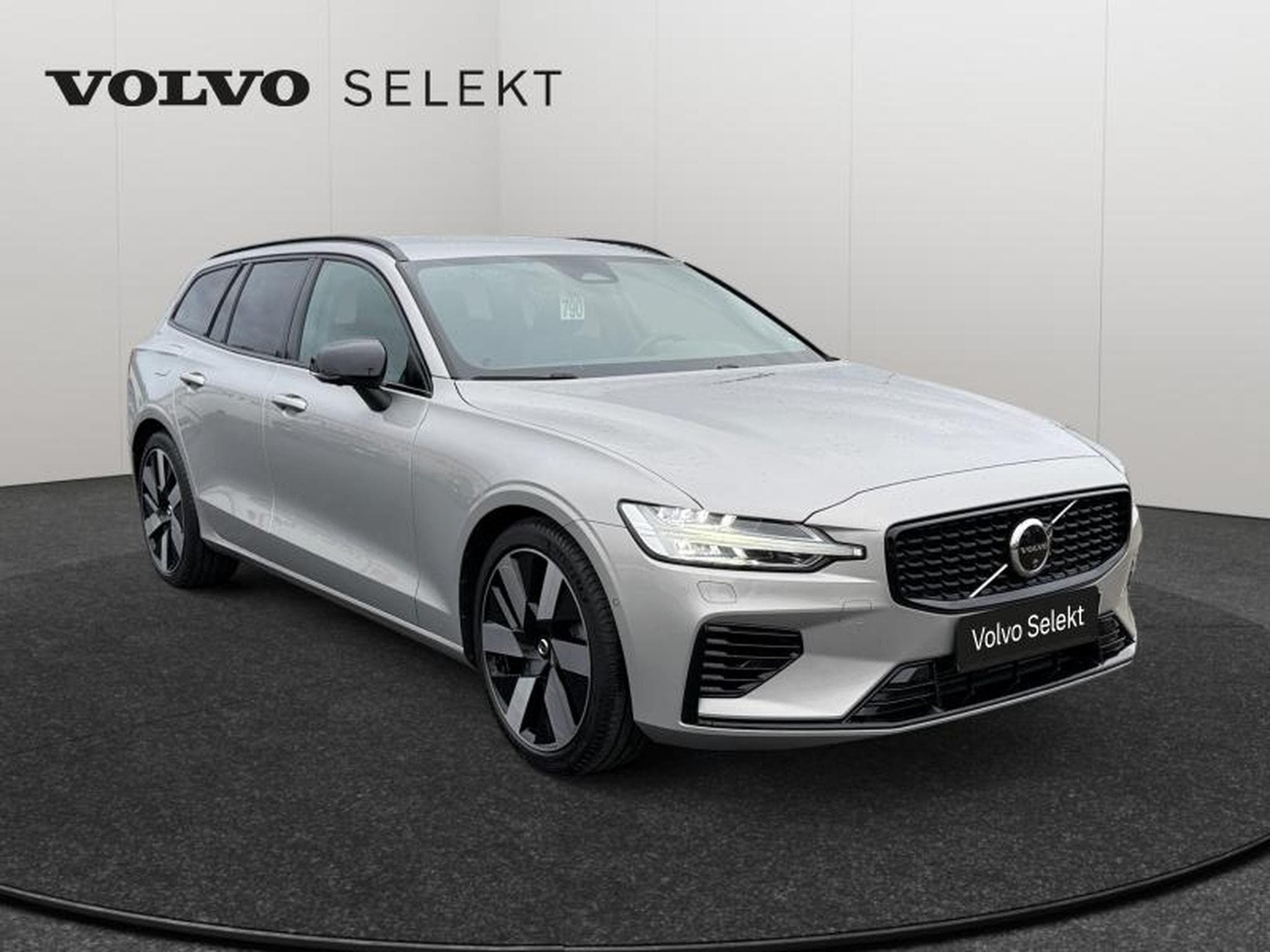 Volvo V60 T6 Plus Dark / Hybride (2024) - Foto 8