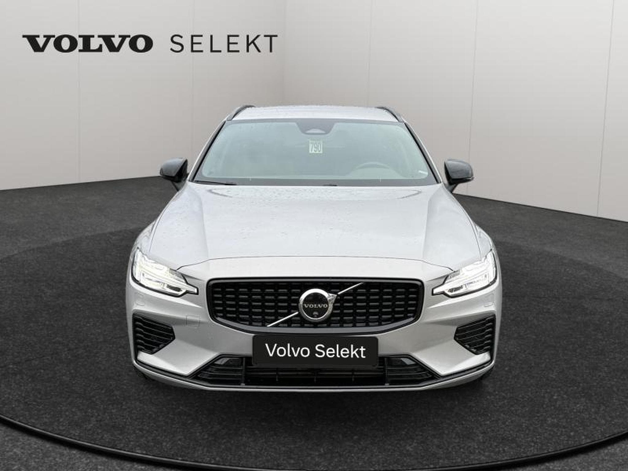 Volvo V60 T6 Plus Dark / Hybride (2024) - Foto 9