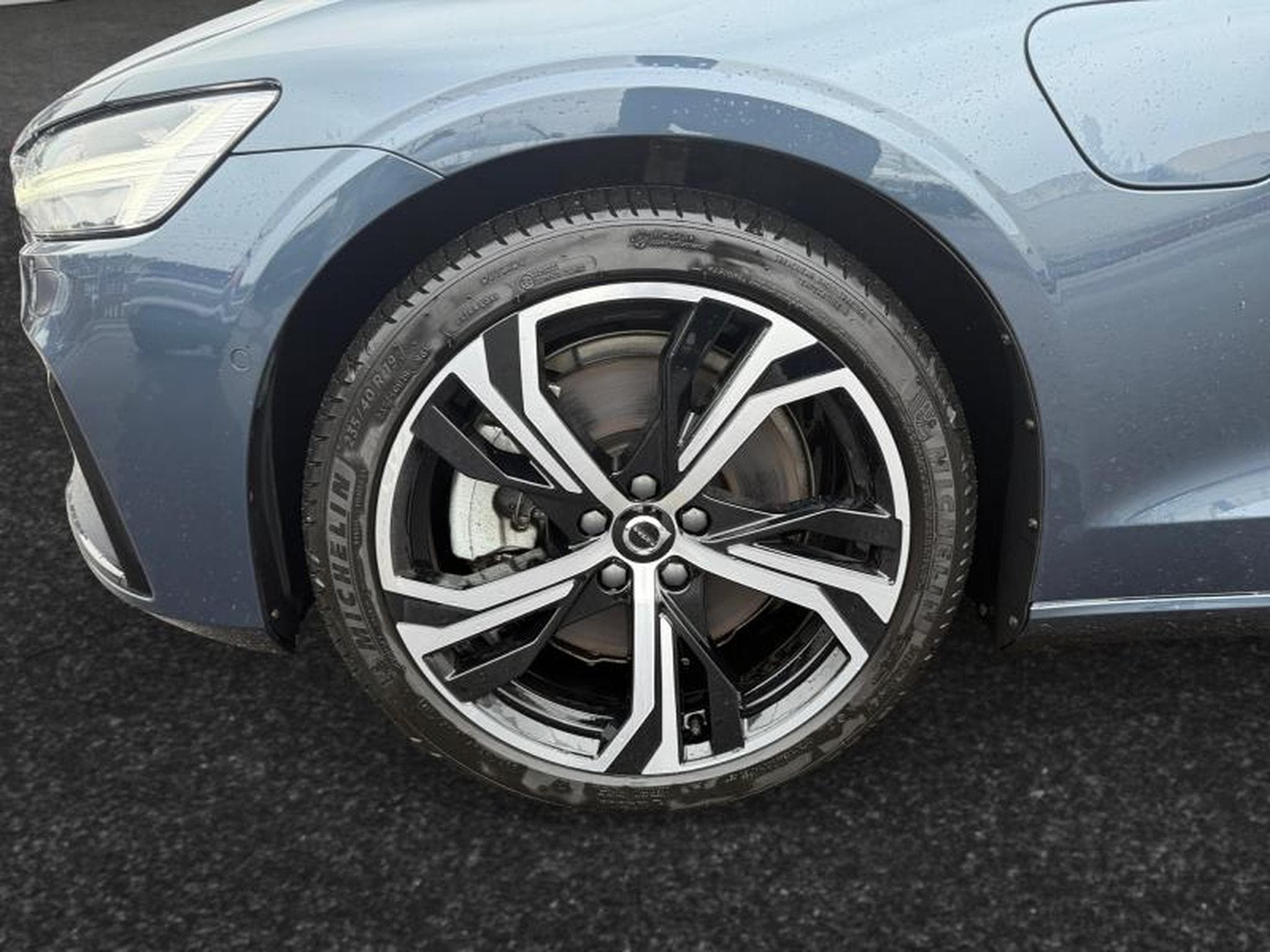 Volvo V60 T6 Ultra Dark / Hybride (2024) - Foto 14