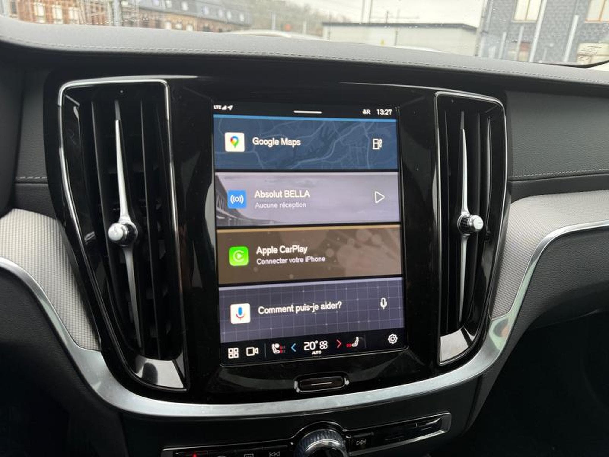 Volvo V60 T6 Ultra Dark / Hybride (2024) - Foto 16
