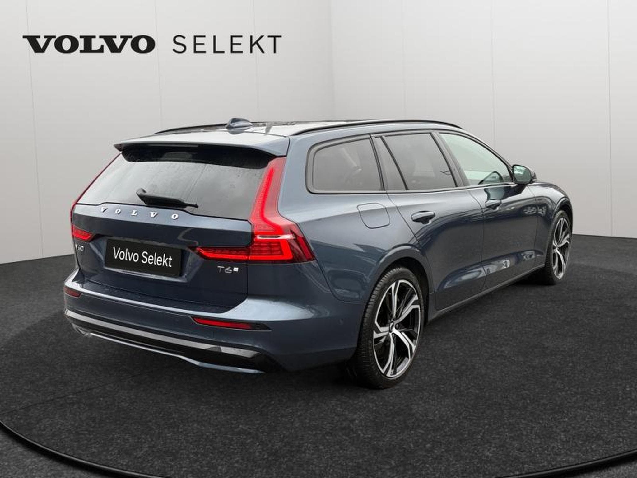 Volvo V60 T6 Ultra Dark / Hybride (2024) - Foto 2