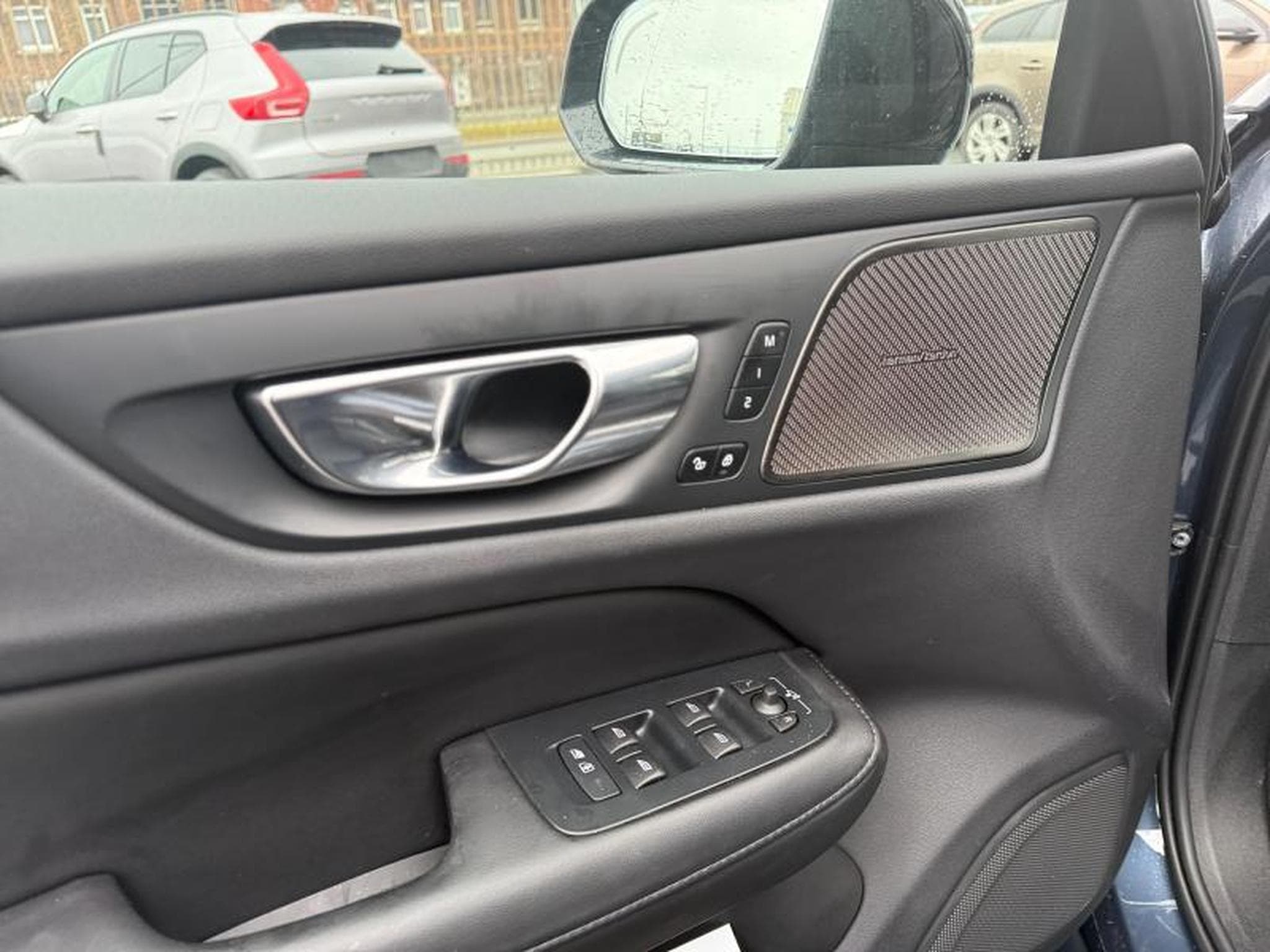 Volvo V60 T6 Ultra Dark / Hybride (2024) - Foto 20