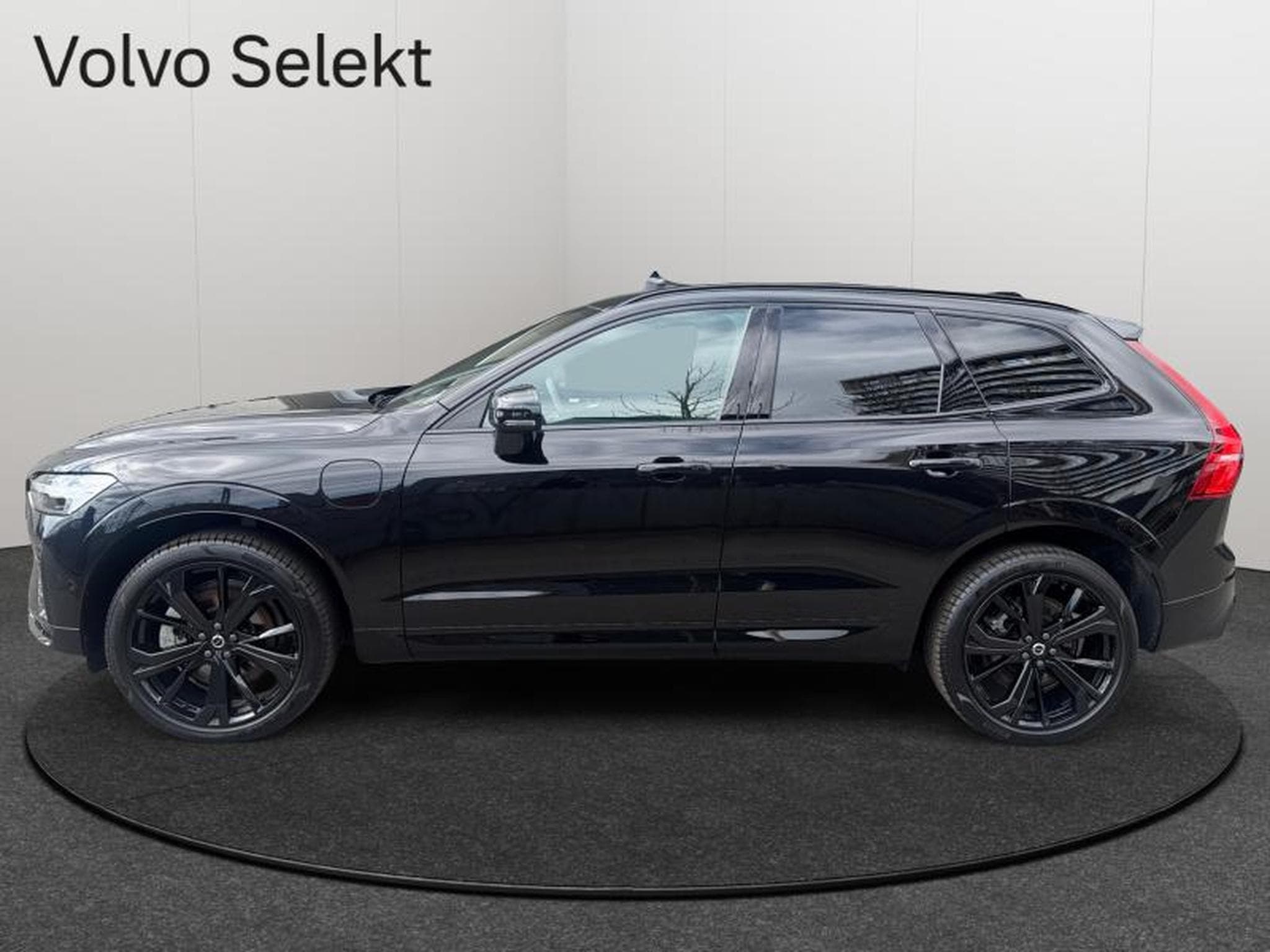Volvo XC60 T8 Black Edition Plus / Hybride KIT HIVER INCLUS (2025) - Foto 4