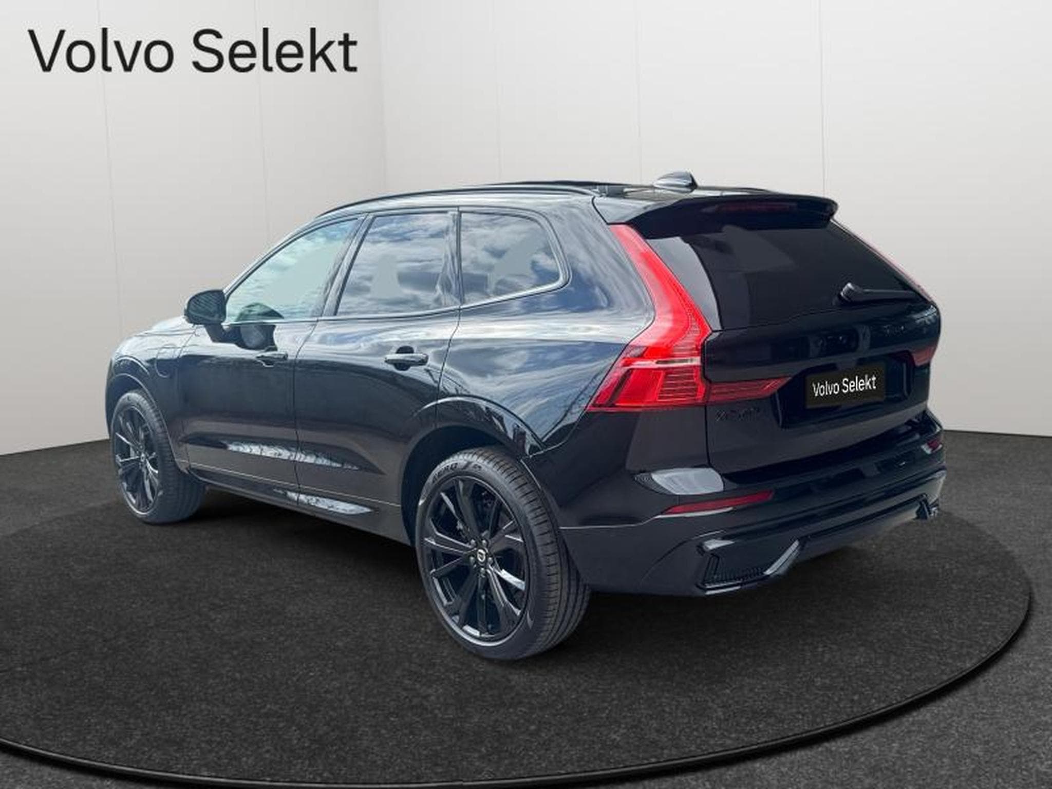 Volvo XC60 T8 Black Edition Plus / Hybride KIT HIVER INCLUS (2025) - Foto 5