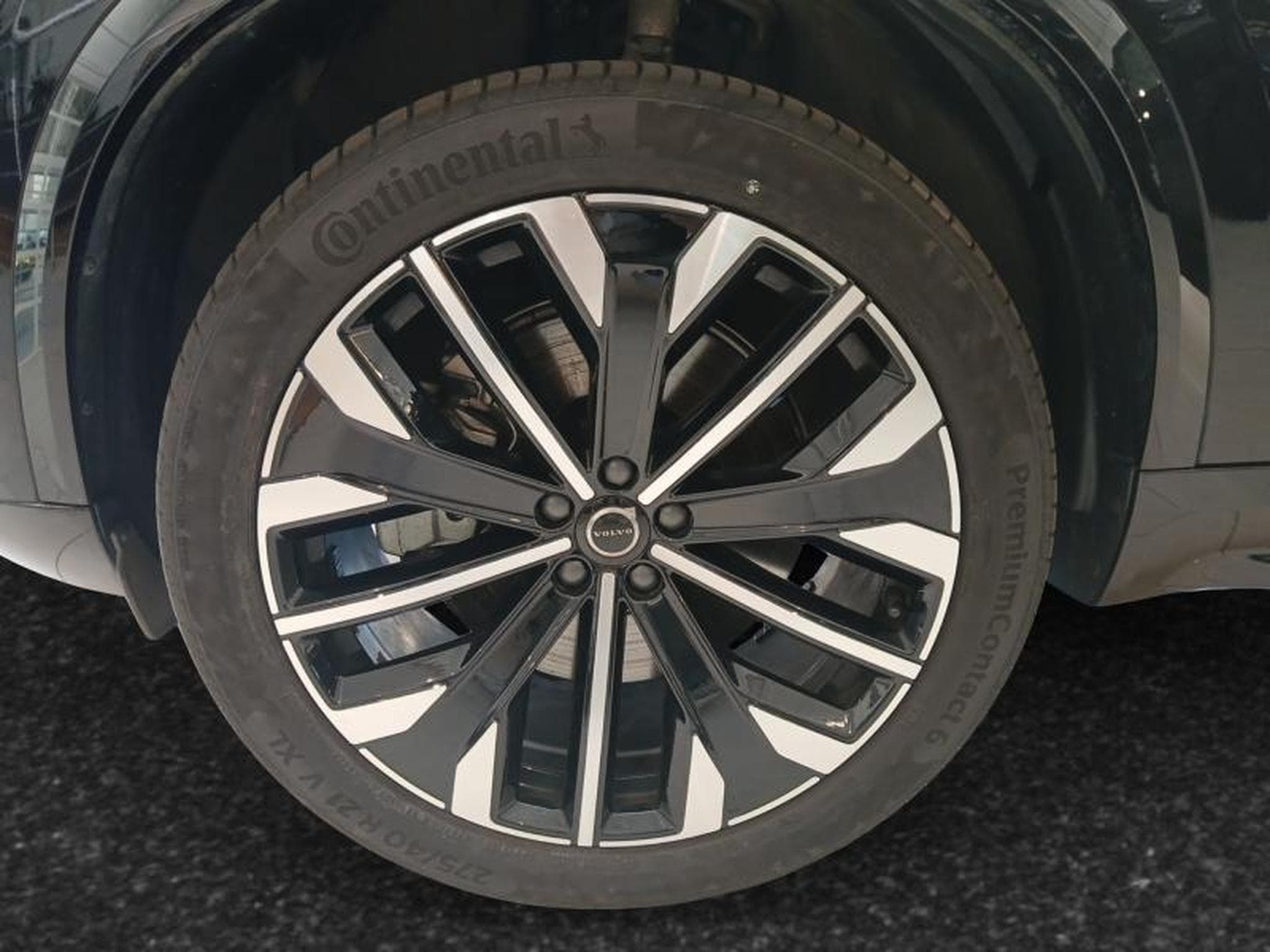 Volvo XC90 T8 AWD Ultra Dark / Hybride (2025) - Foto 14