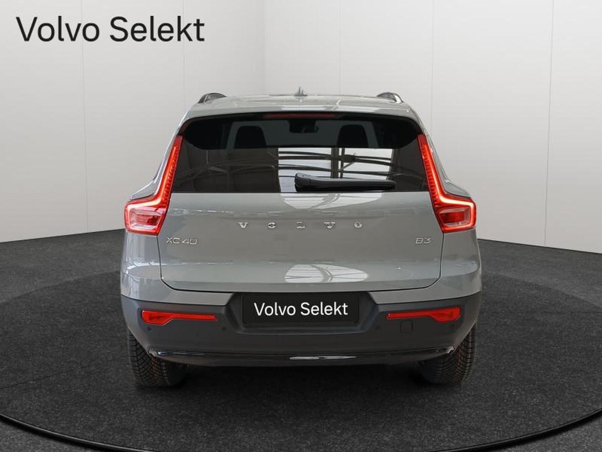 Volvo XC40 B3 Ultra Dark / Essence (2026) - Foto 7