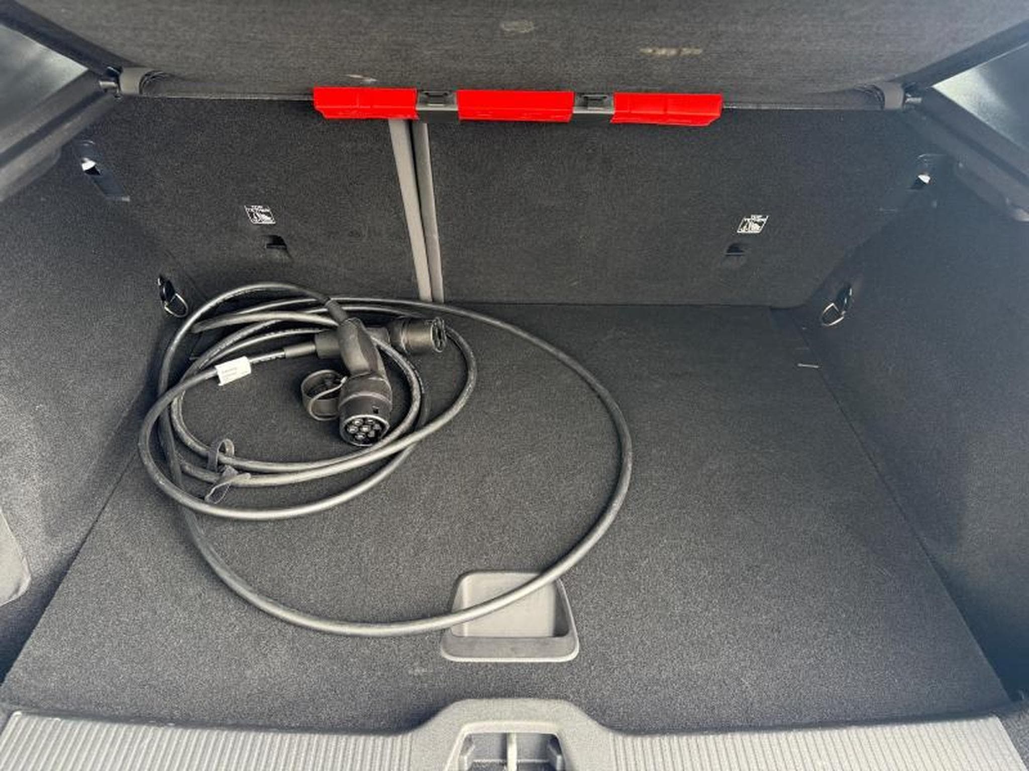 Volvo EX30 Plus Extended Range / Electrique (2024) - Foto 19