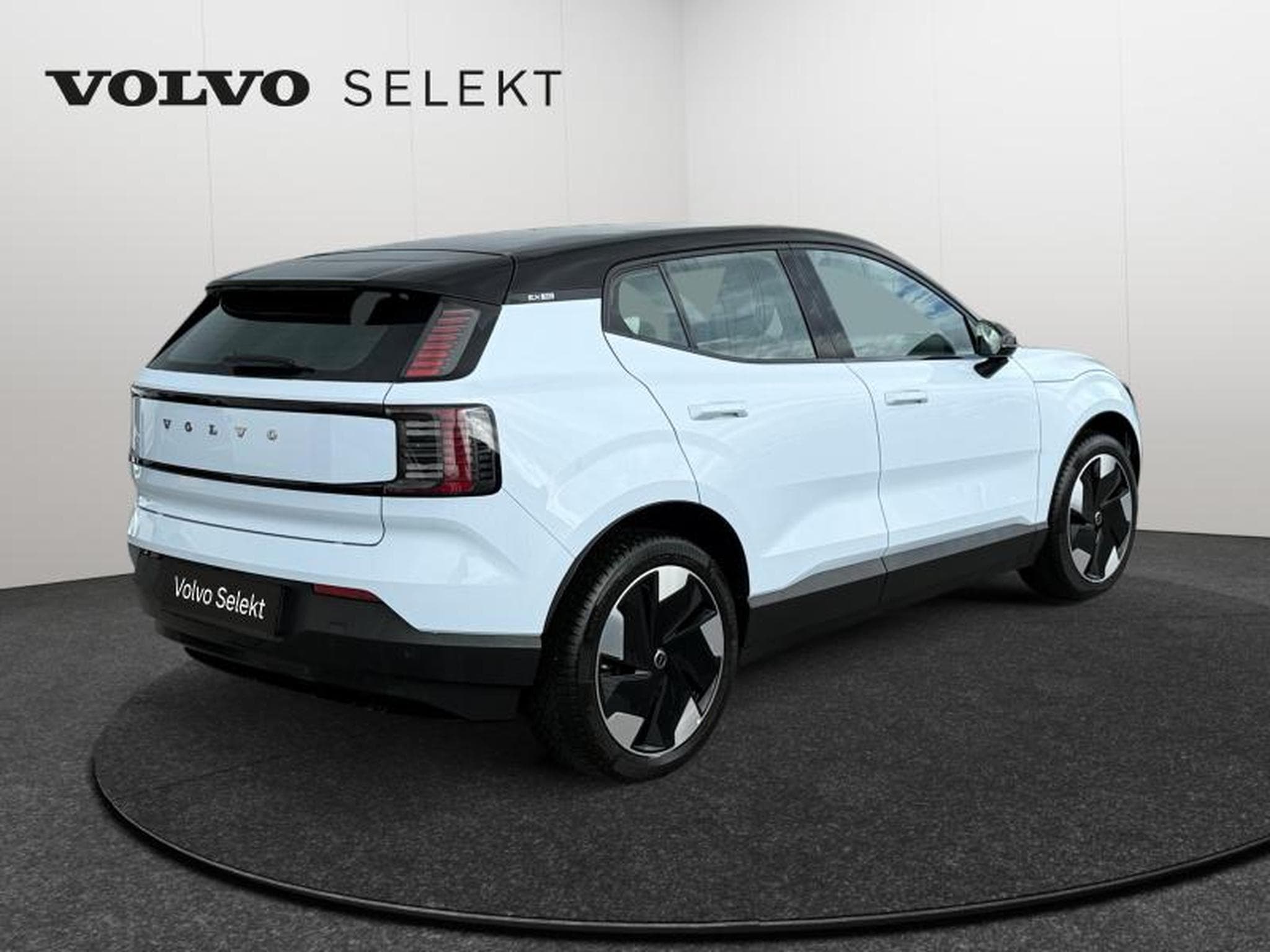 Volvo EX30 Plus Extended Range / Electrique (2024) - Foto 2