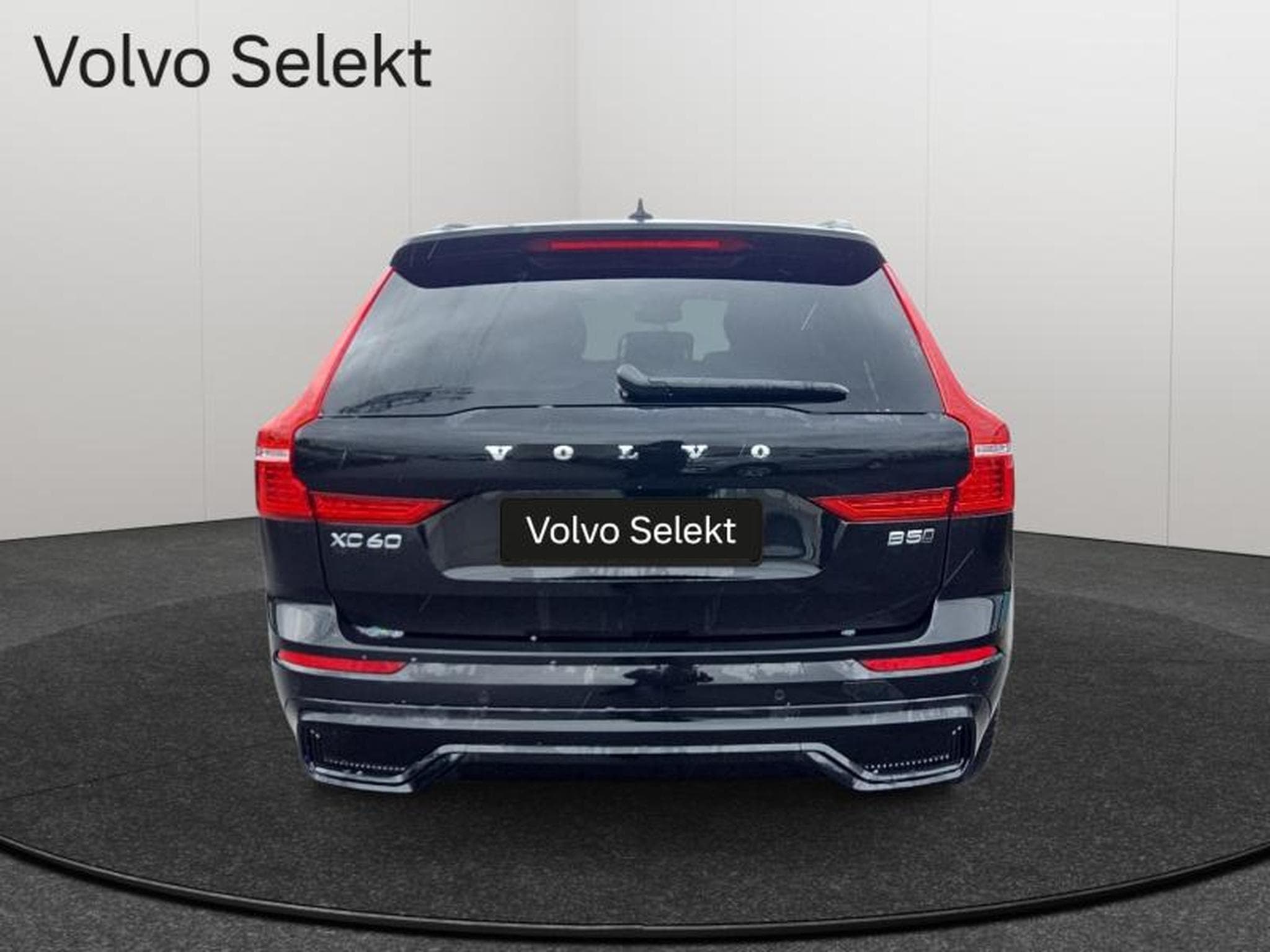 Volvo XC60 B5 AWD Ultra Dark / Essence (2025) - Foto 7