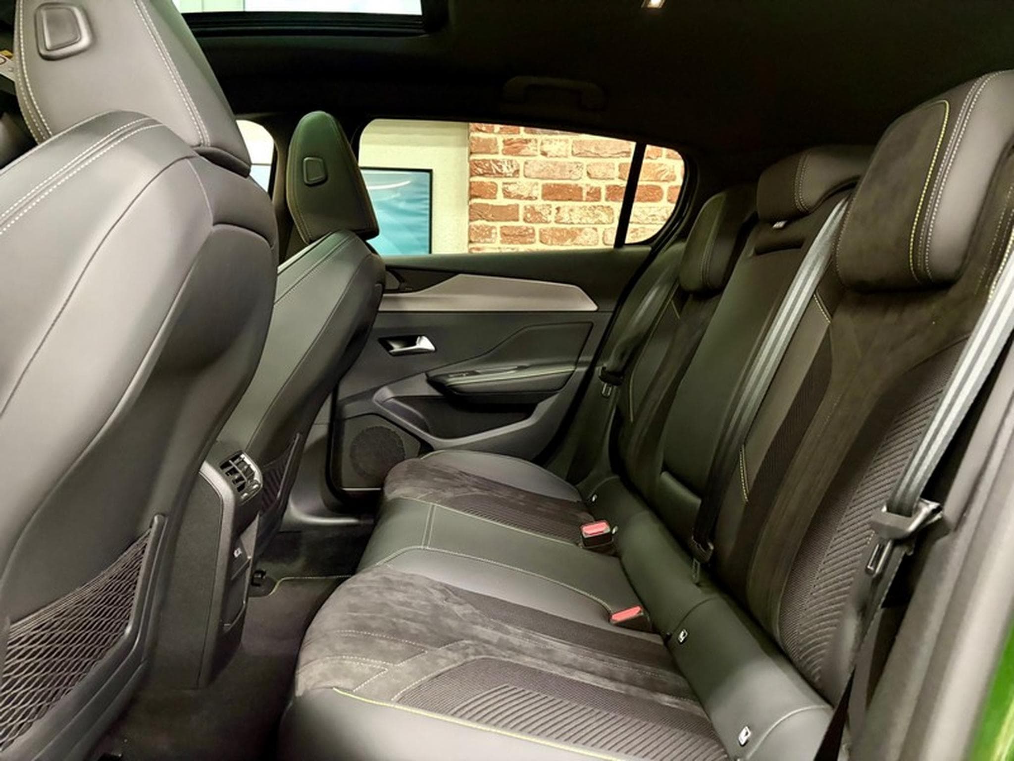 Peugeot 308 308 1.5 BlueHdi 131cv Auto GT (2022) - Foto 6