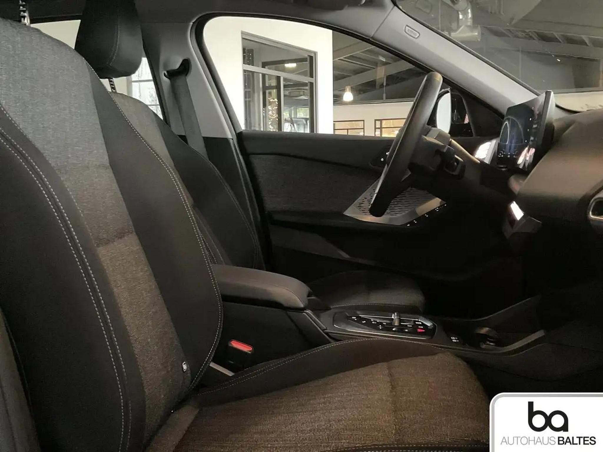 BMW 120 (2025) - Photo 7