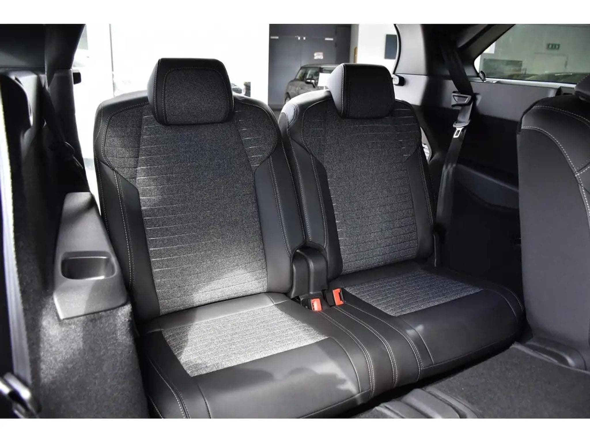 Peugeot 5008 (2026) - Photo 9