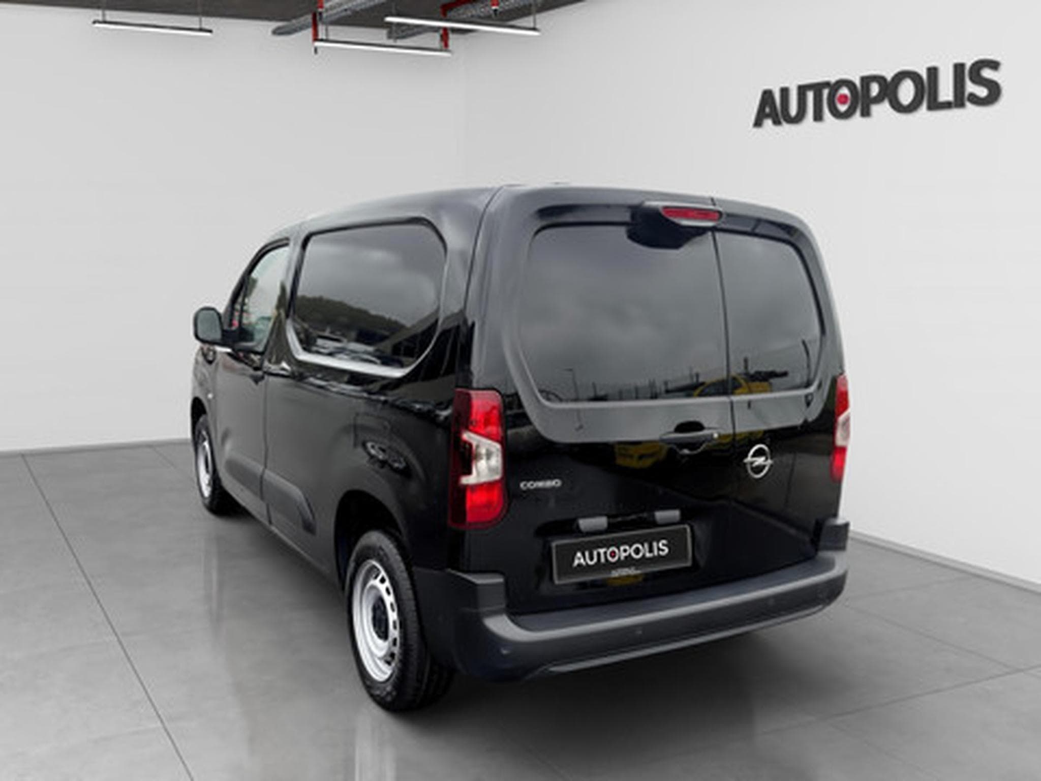 Opel Combo Cargo (2023) - Photo 18