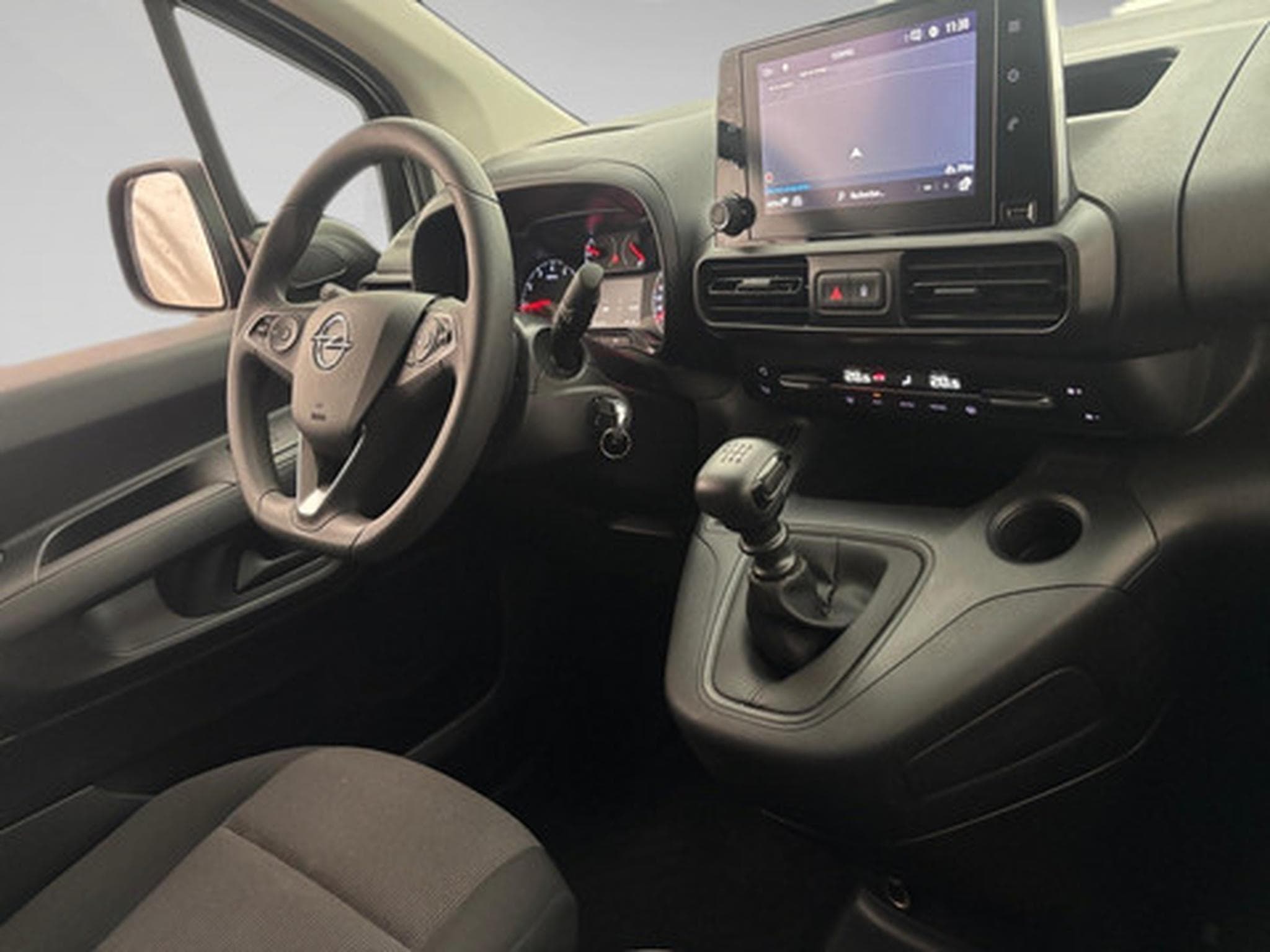 Opel Combo Cargo (2023) - Photo 6