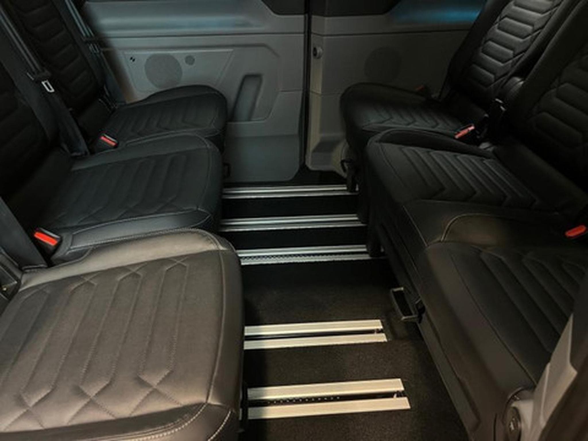 Ford Tourneo Custom 340S Titanium X 2.5i 171kW PHEV eCVT (2025) - Photo 11