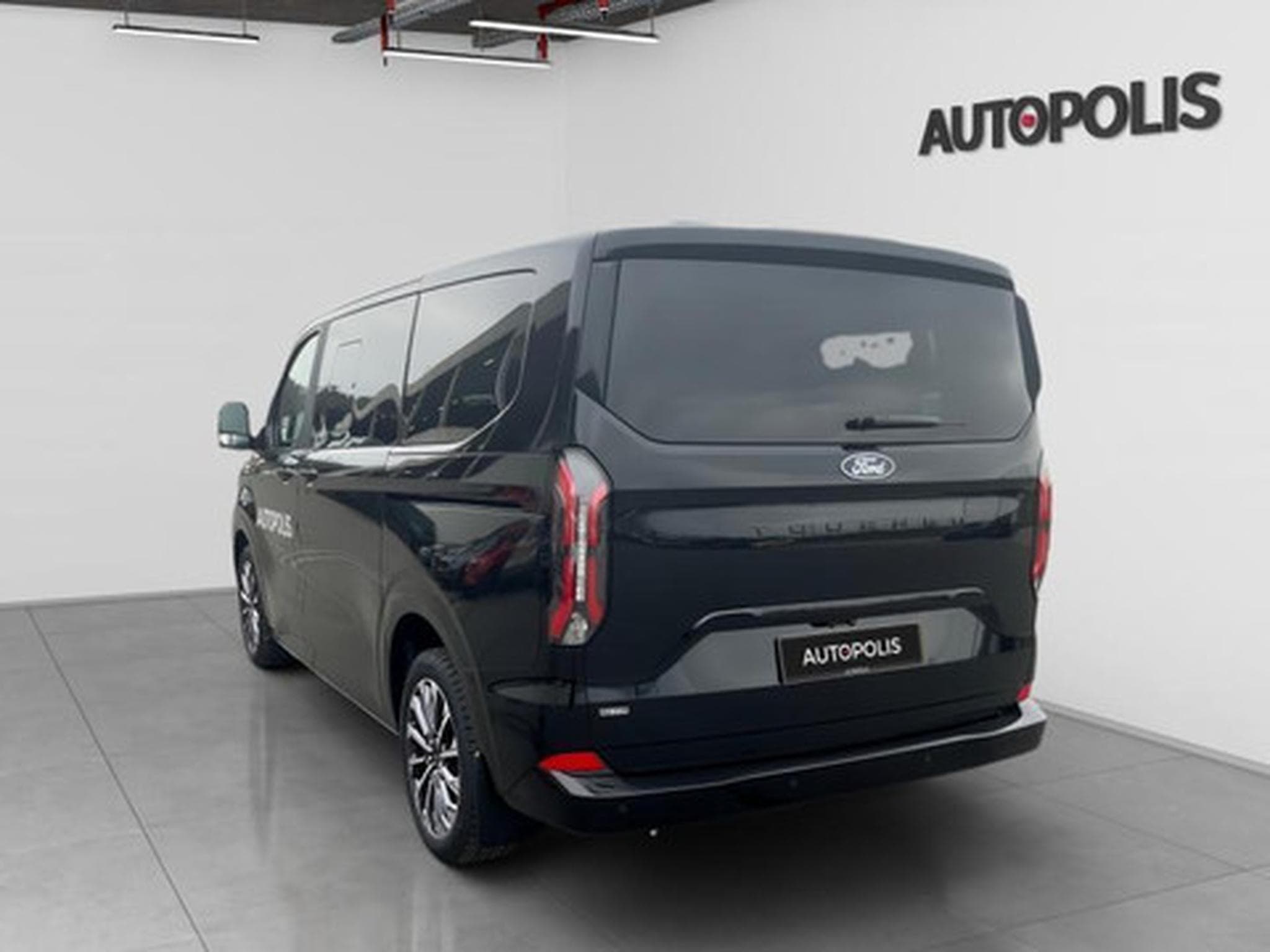 Ford Tourneo Custom 340S Titanium X 2.5i 171kW PHEV eCVT (2025) - Photo 19