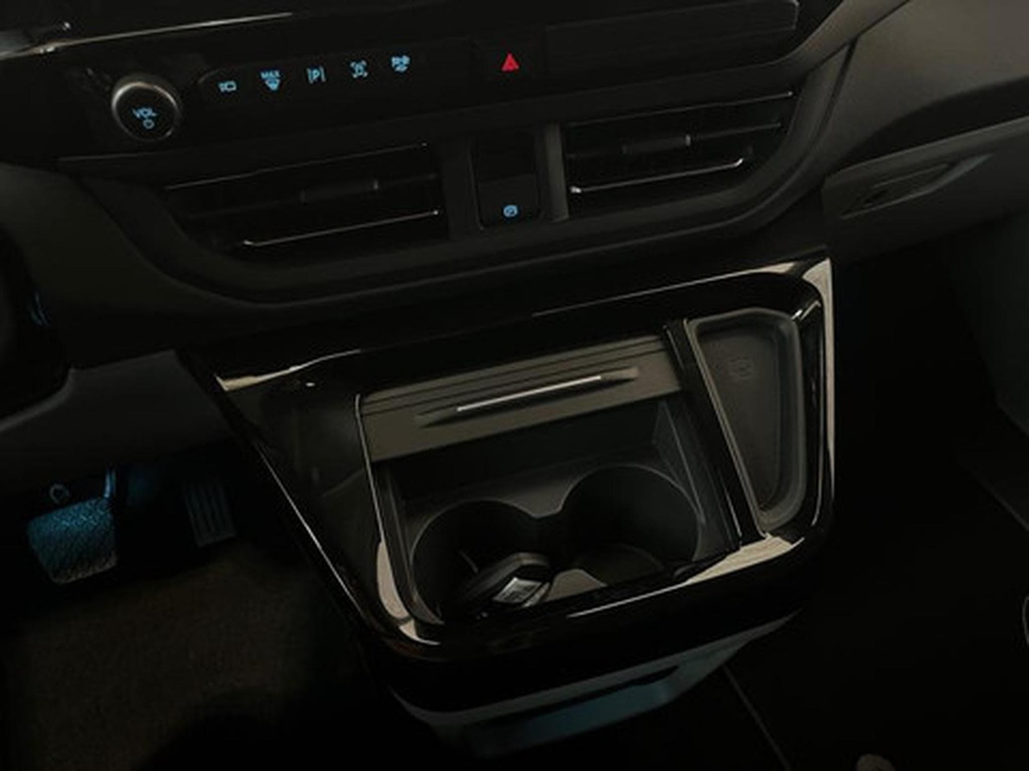 Ford Tourneo Custom 340S Titanium X 2.5i 171kW PHEV eCVT (2025) - Photo 9