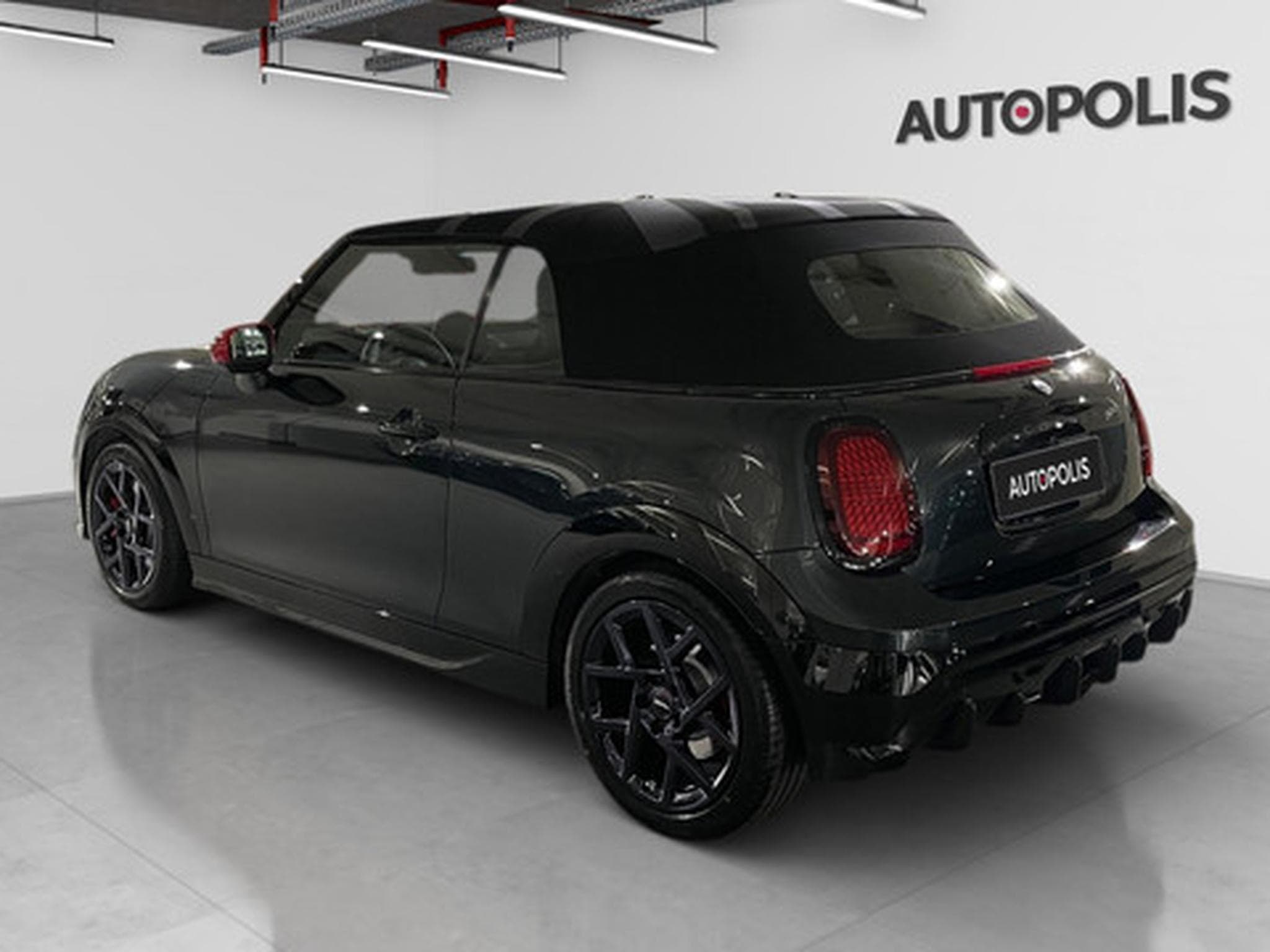 Mini Cooper John Cooper Works (2025) - Photo 15